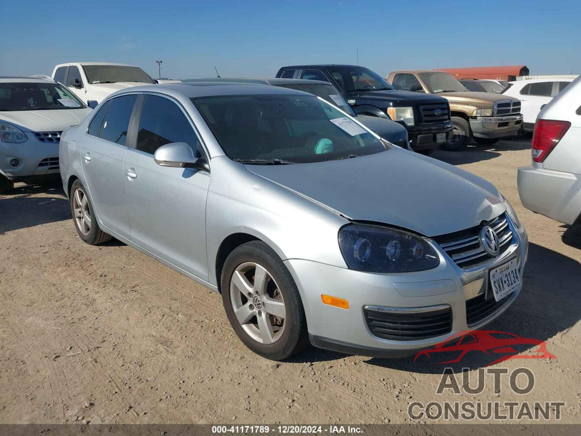 VOLKSWAGEN JETTA 2009 - 3VWRM71K89M020637