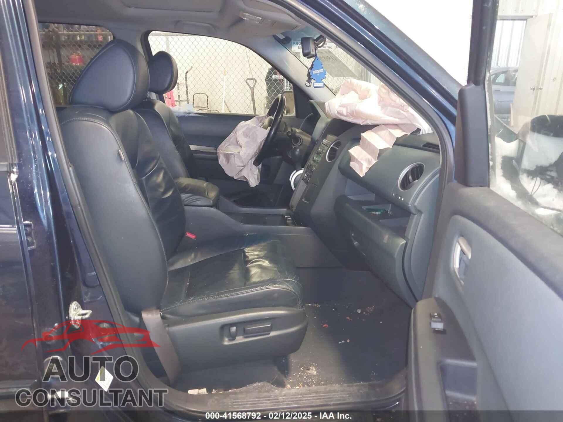 HONDA PILOT 2009 - 5FNYF48579B044150