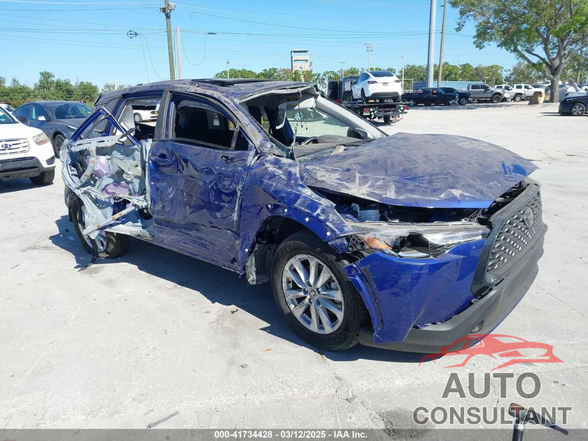 TOYOTA COROLLA CROSS 2023 - 7MUBAAAGXPV068892