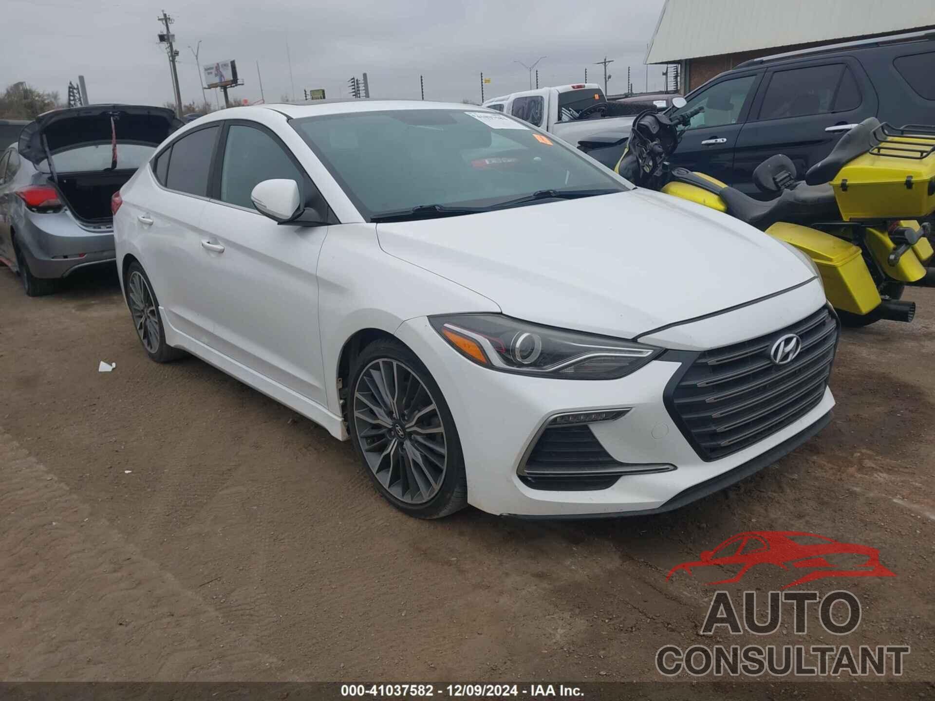 HYUNDAI ELANTRA 2018 - KMHD04LB2JU704051