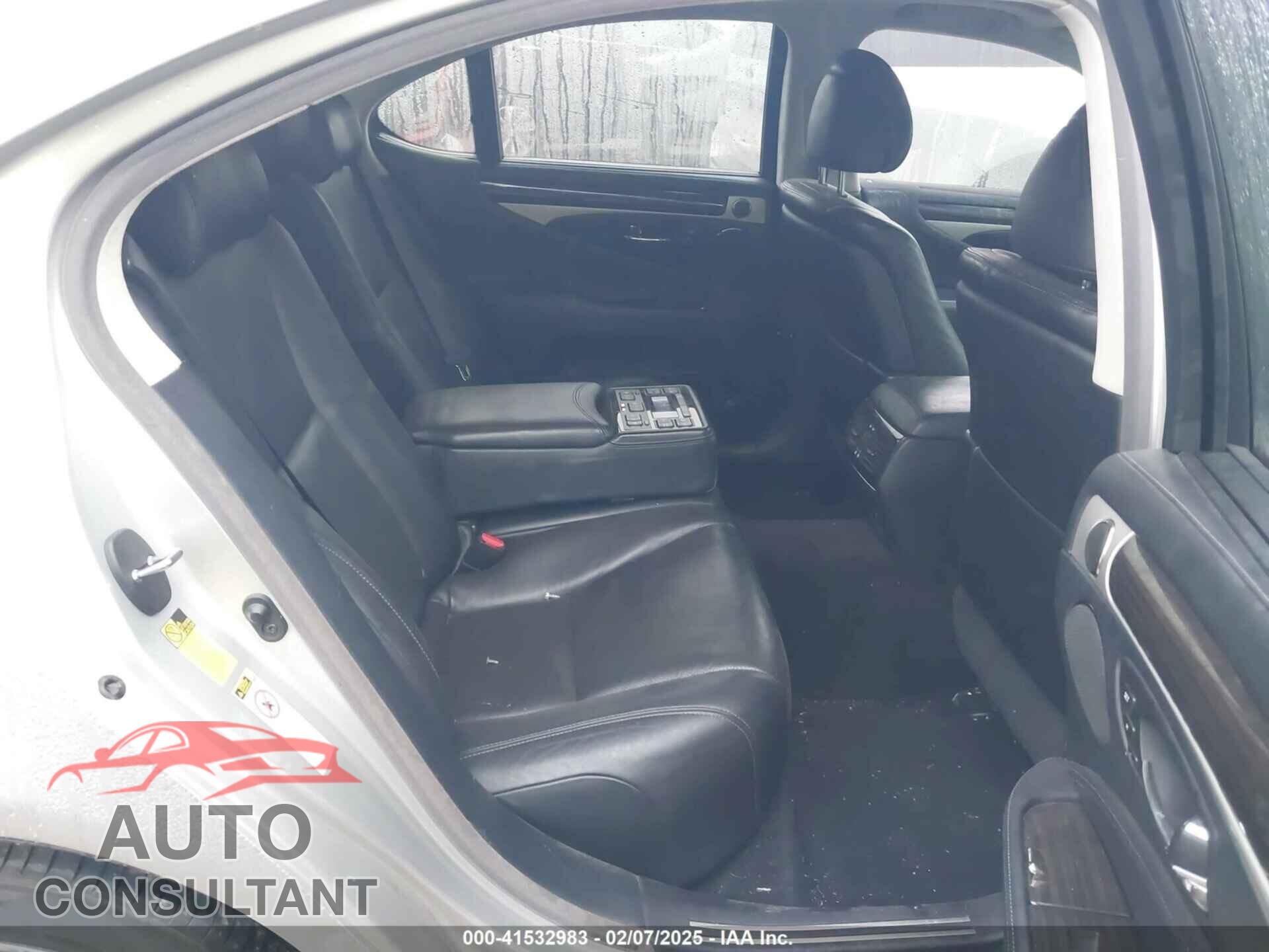 LEXUS LS 460 2013 - JTHCL1EF0D5015547