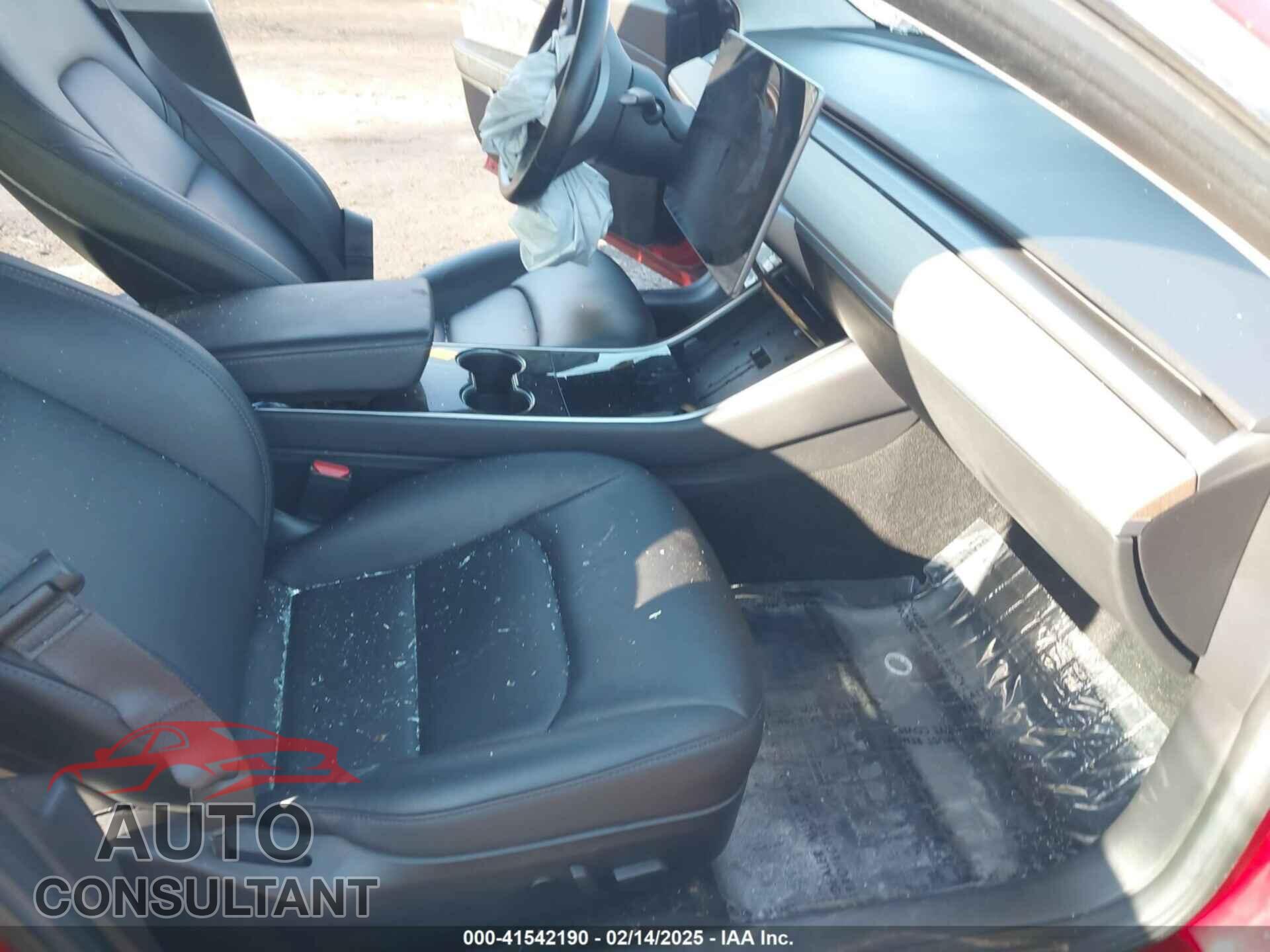 TESLA MODEL 3 2018 - 5YJ3E1EB4JF065581