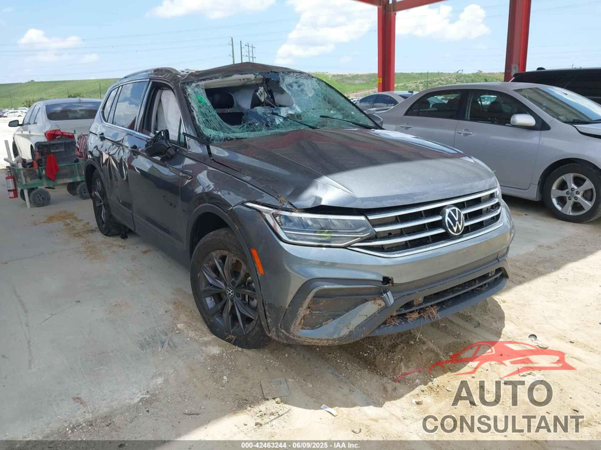 VOLKSWAGEN TIGUAN 2022 - 3VV3B7AXXNM042029