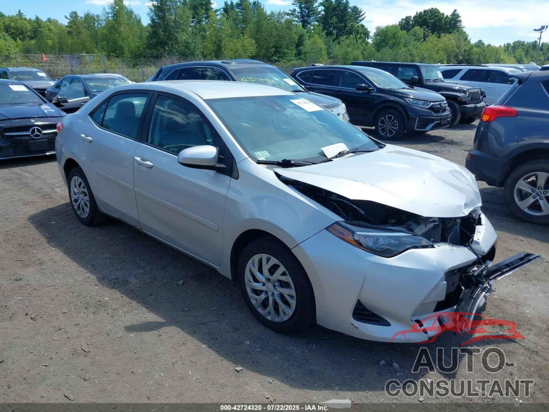 TOYOTA COROLLA 2017 - 2T1BURHEXHC801425