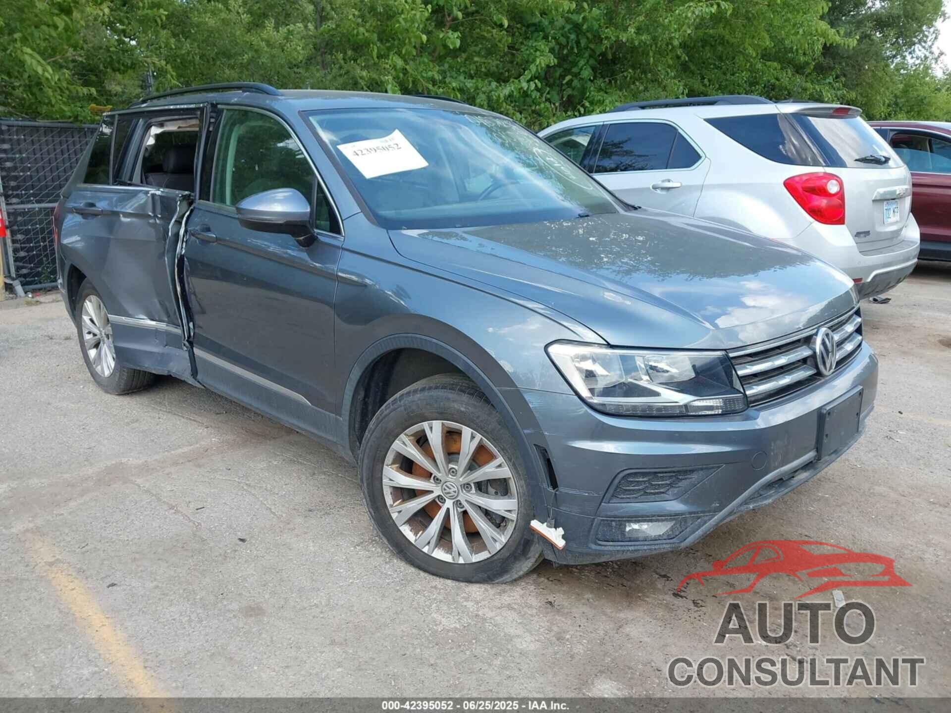 VOLKSWAGEN TIGUAN 2018 - 3VV3B7AX3JM010727