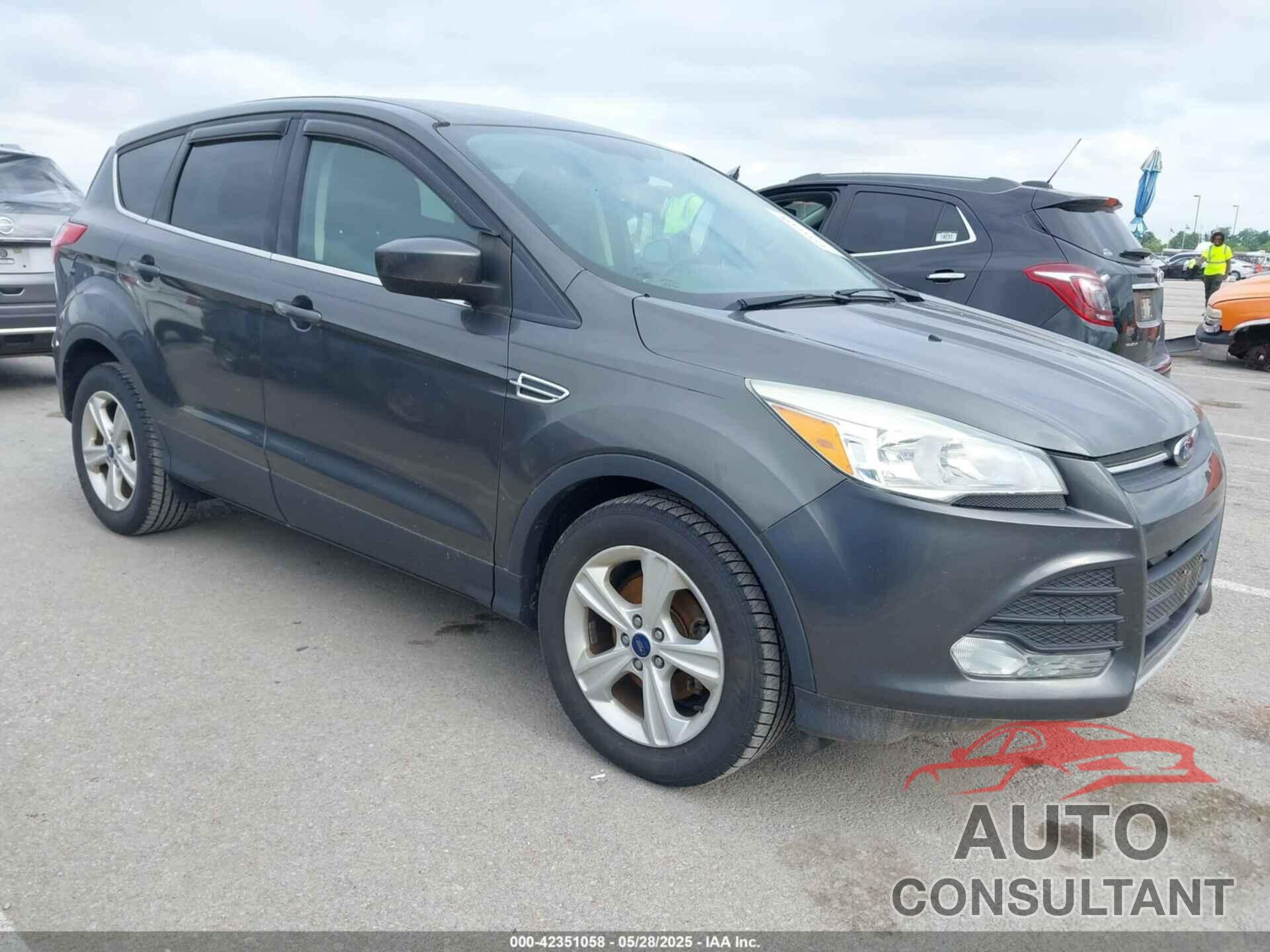 FORD ESCAPE 2016 - 1FMCU0G75GUB59048