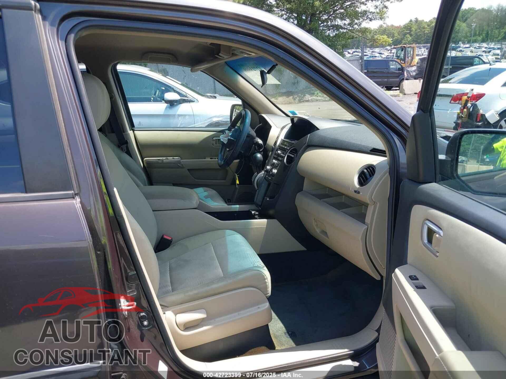 HONDA PILOT 2014 - 5FNYF4H2XEB012017