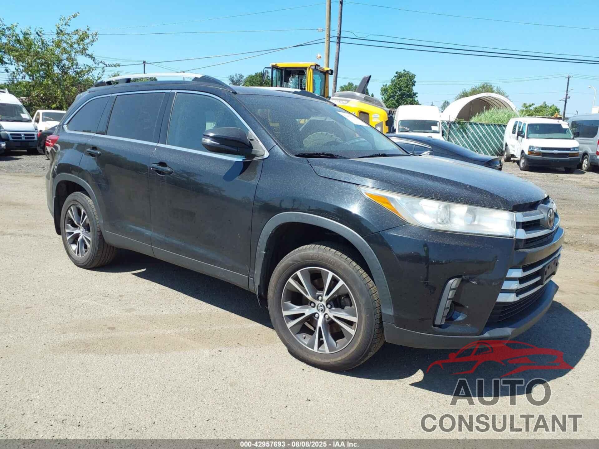 TOYOTA HIGHLANDER 2019 - 5TDBZRFH2KS705589