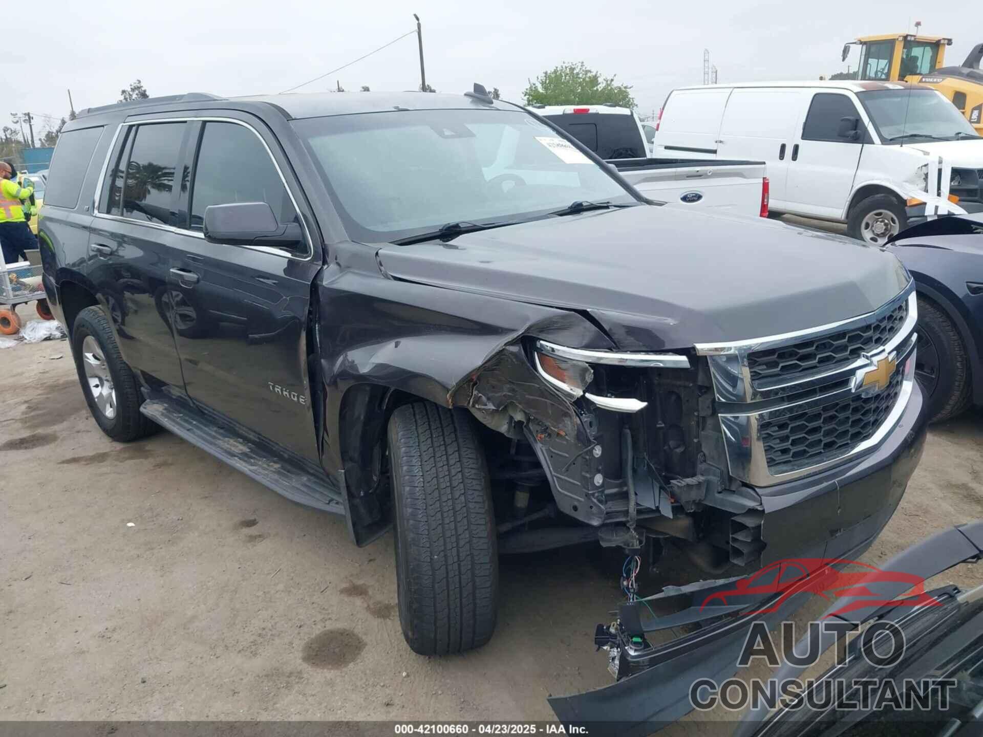 CHEVROLET TAHOE 2018 - 1GNSCBKC8JR110785