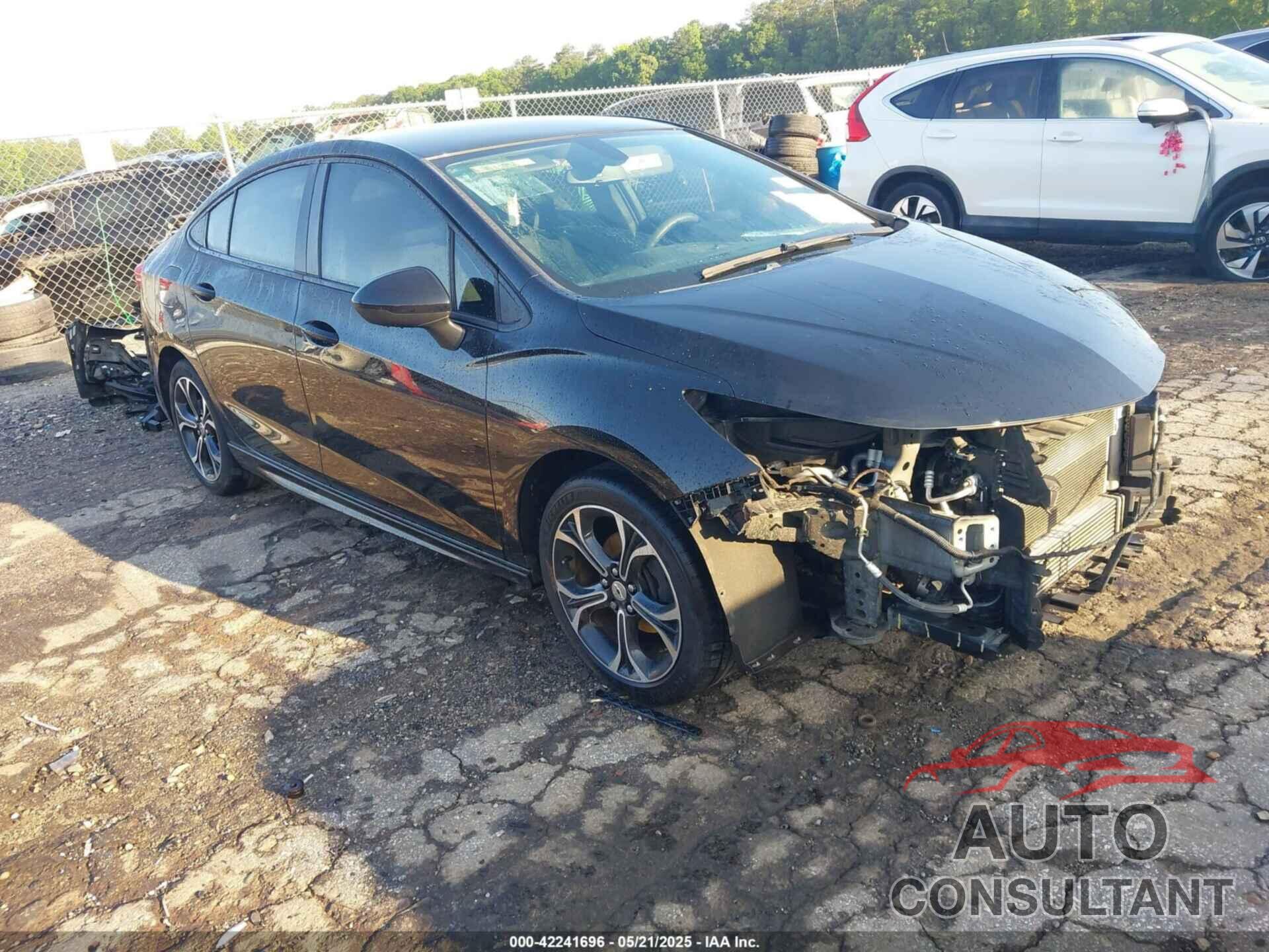 CHEVROLET CRUZE 2019 - 1G1BE5SM1K7132422