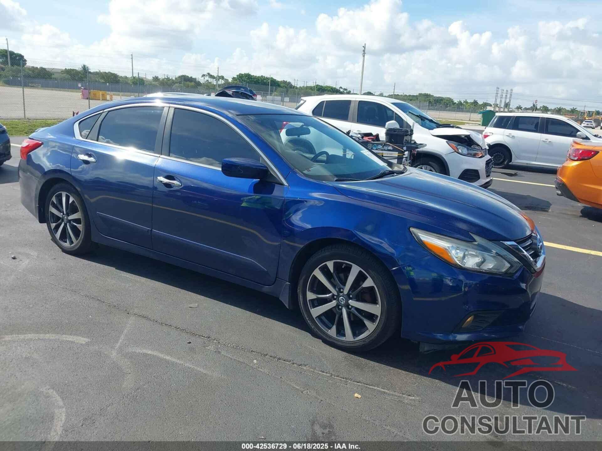 NISSAN ALTIMA 2017 - 1N4AL3AP8HN309048