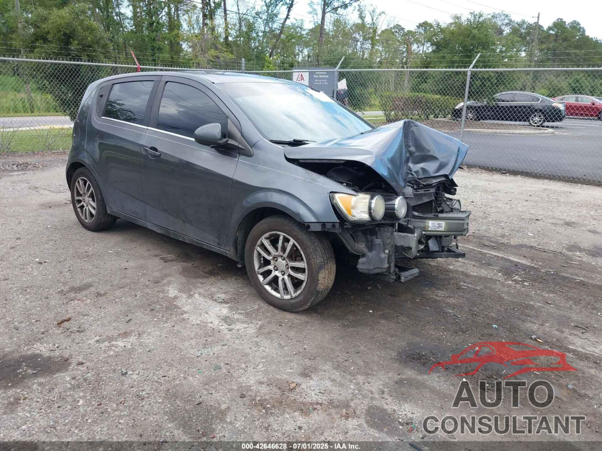 CHEVROLET SONIC 2012 - 1G1JC6SH8C4229226