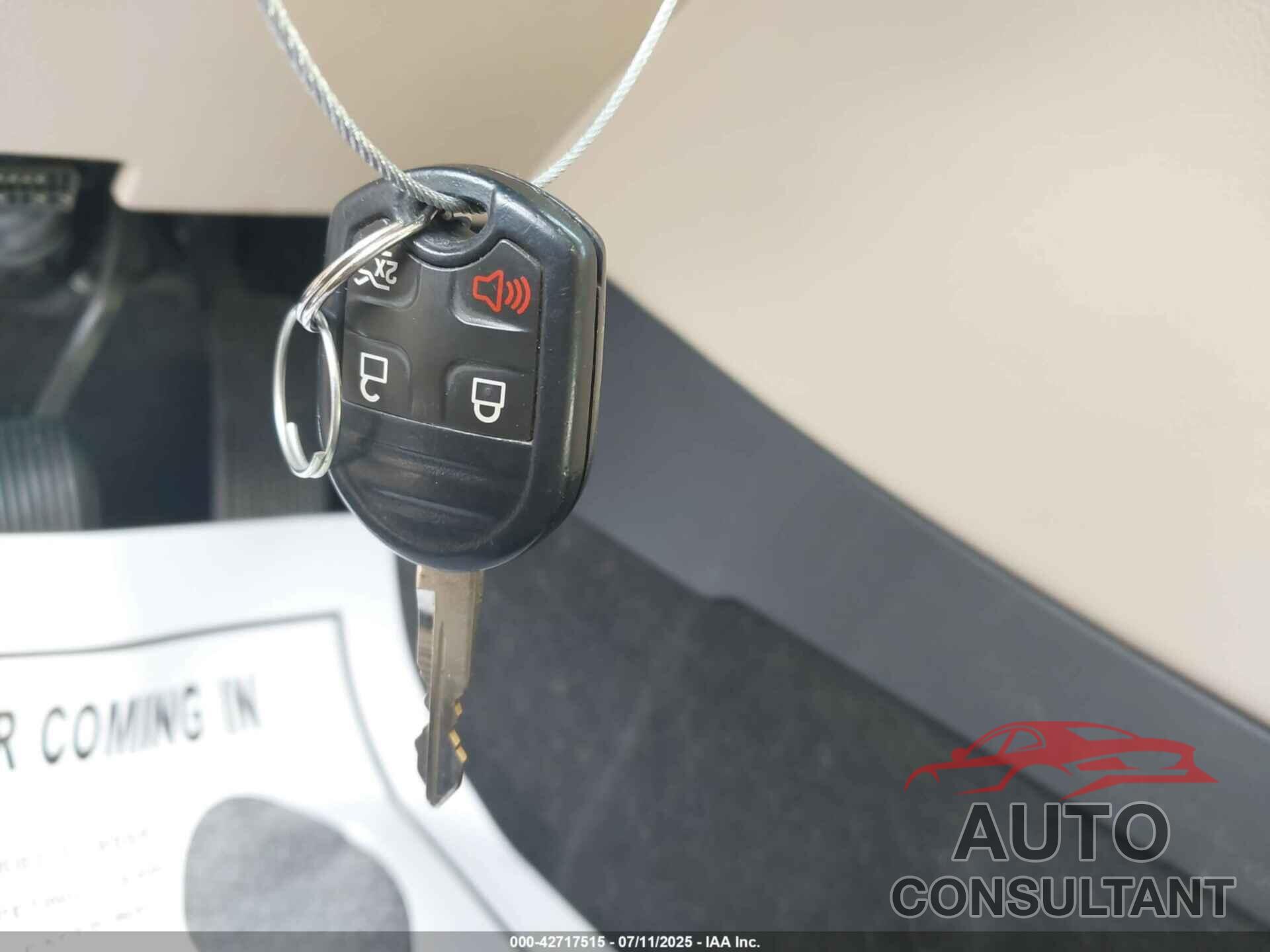 FORD TAURUS 2017 - 1FAHP2D82HG135001