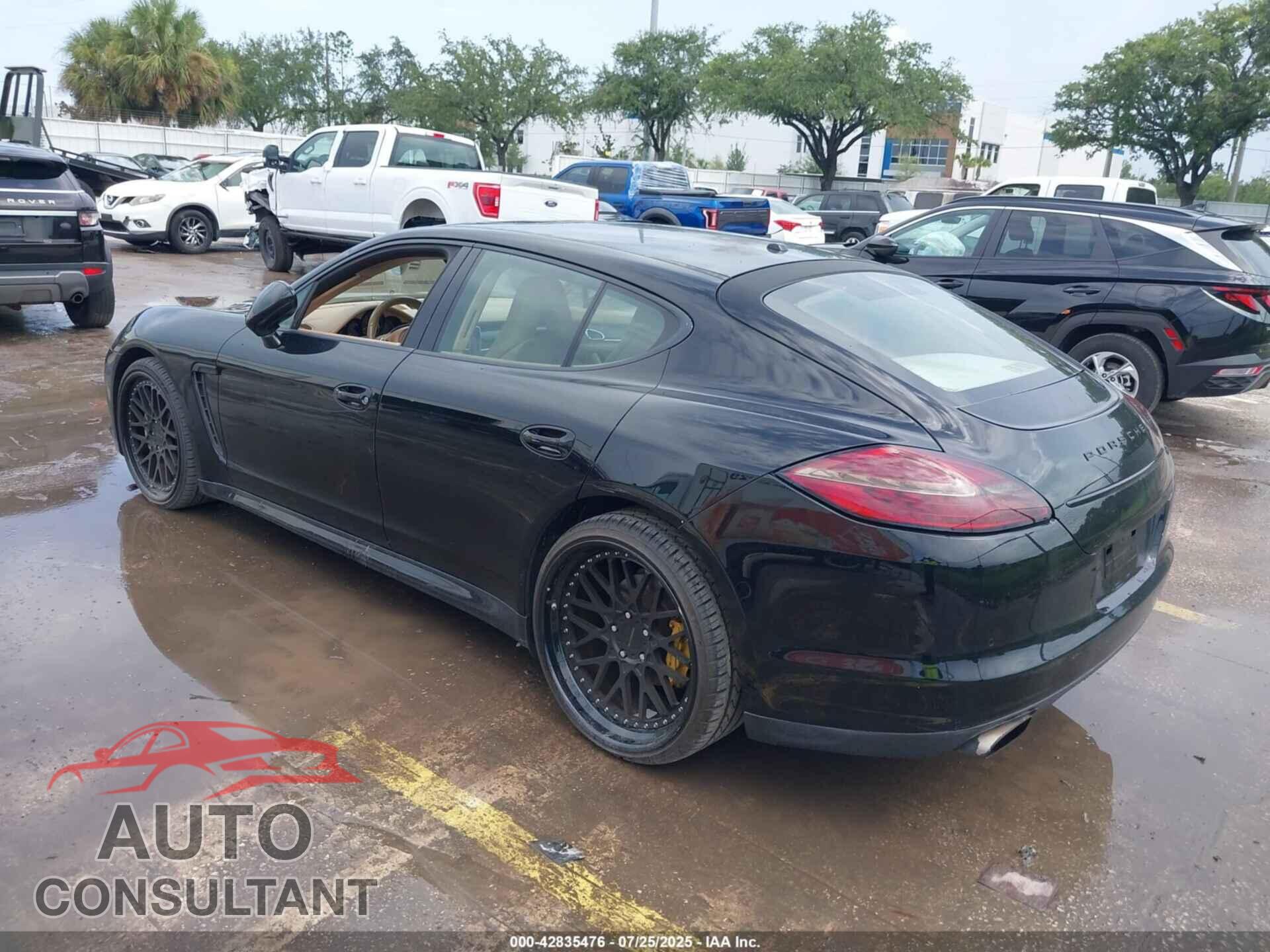 PORSCHE PANAMERA 2011 - WP0AA2A70BL010697