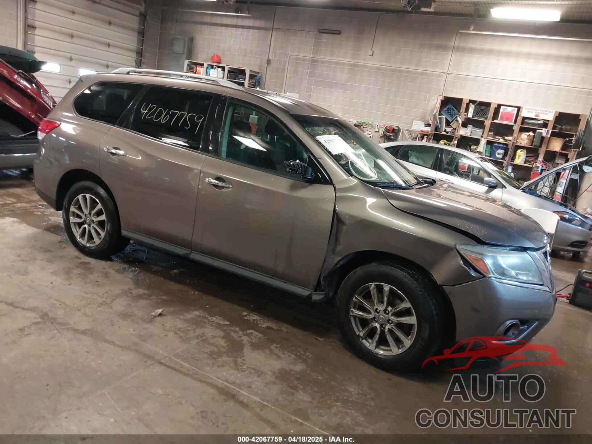 NISSAN PATHFINDER 2014 - 5N1AR2MM7EC601720