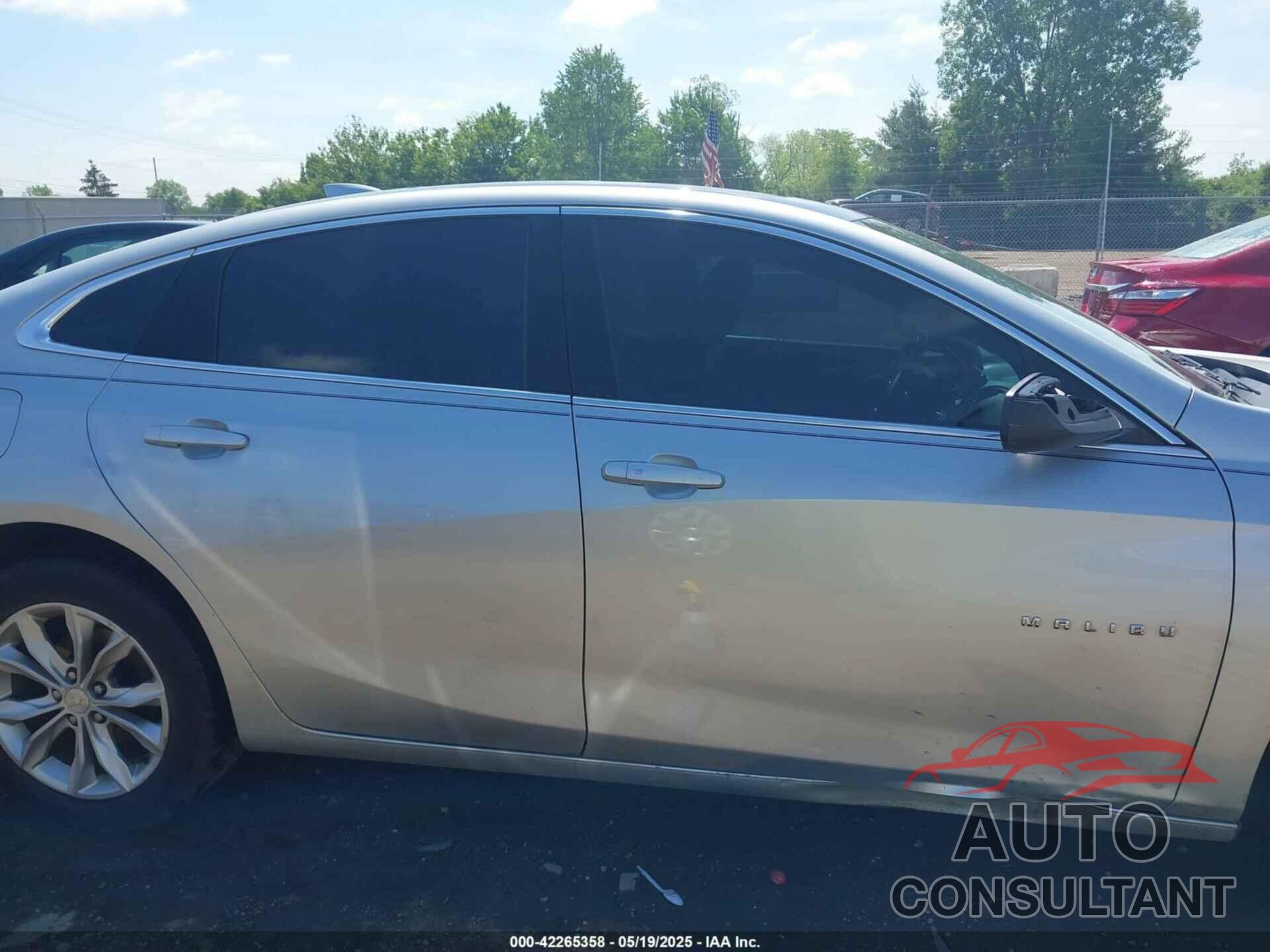 CHEVROLET MALIBU 2019 - 1G1ZD5ST0KF120020