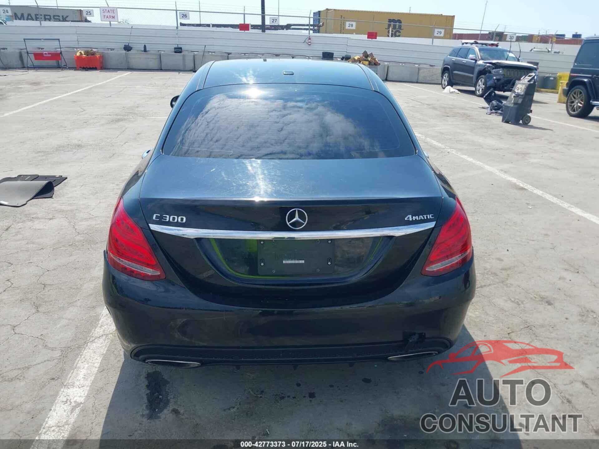 MERCEDES-BENZ C 300 2015 - 55SWF4KB4FU008142
