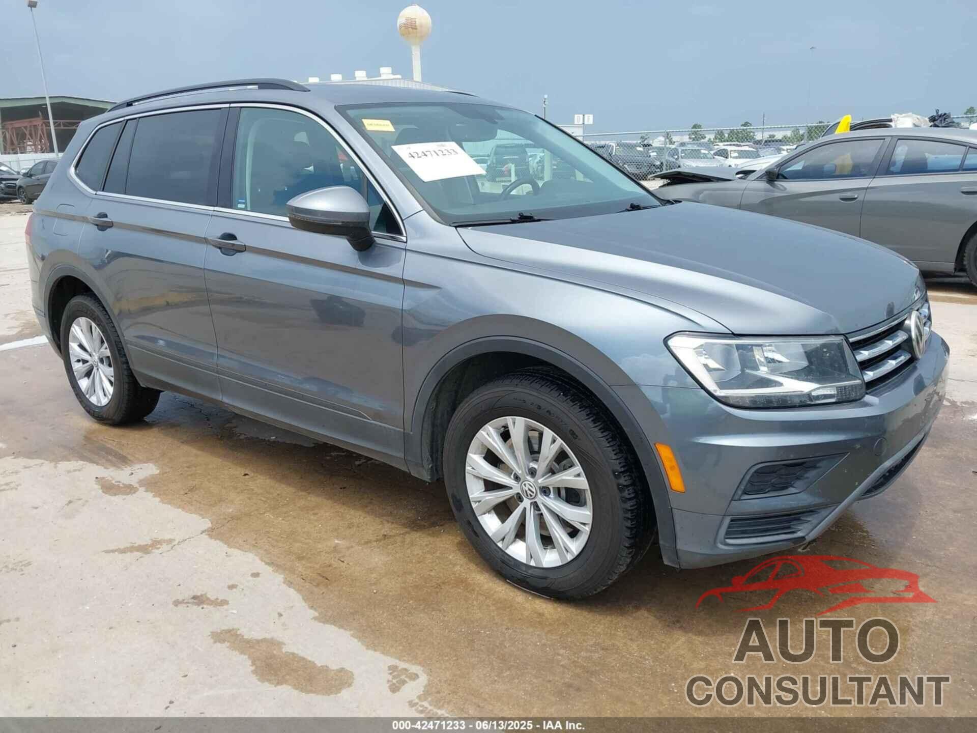 VOLKSWAGEN TIGUAN 2019 - 3VV2B7AX6KM041676