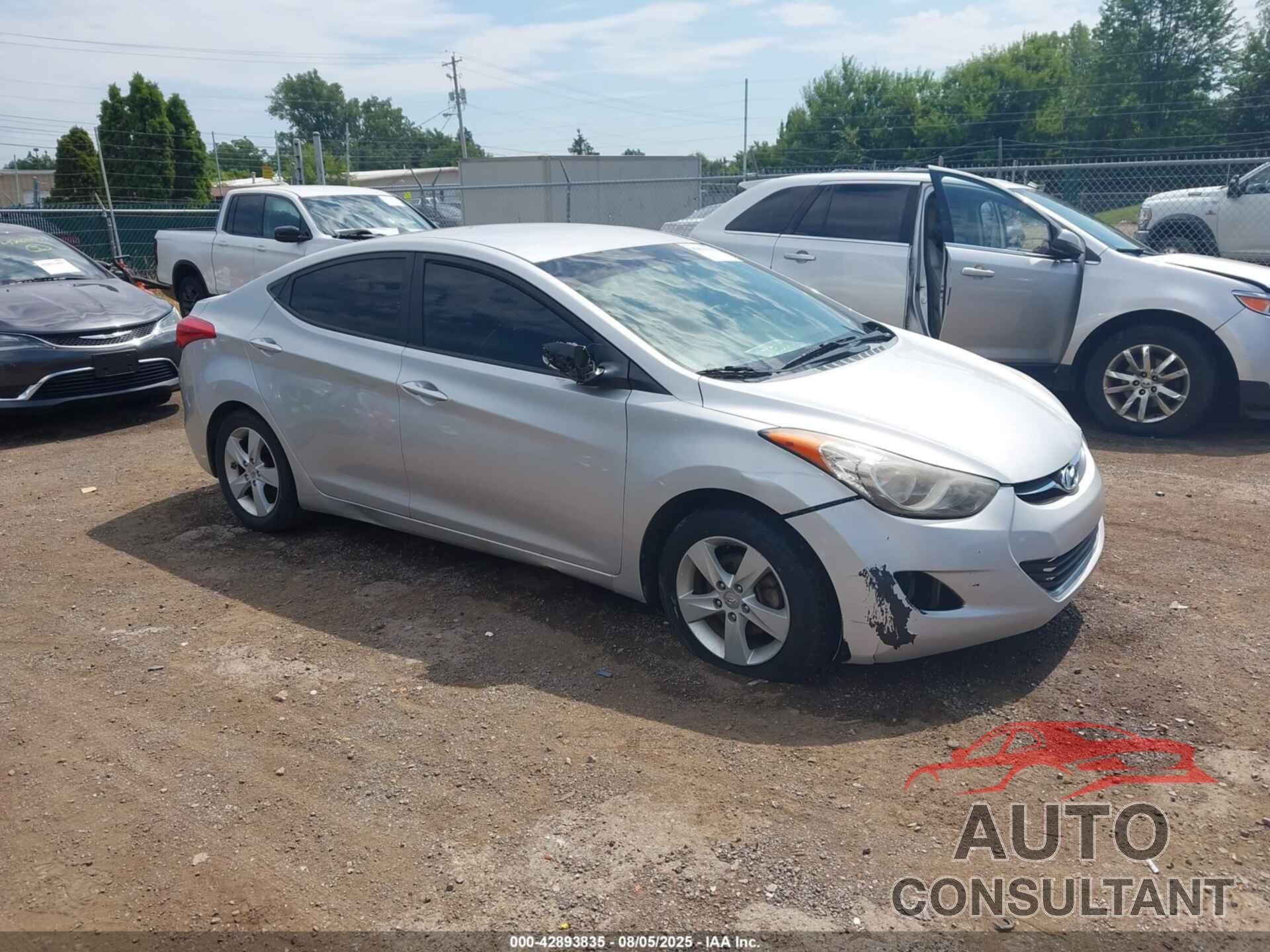 HYUNDAI ELANTRA 2013 - KMHDH4AE2DU534705