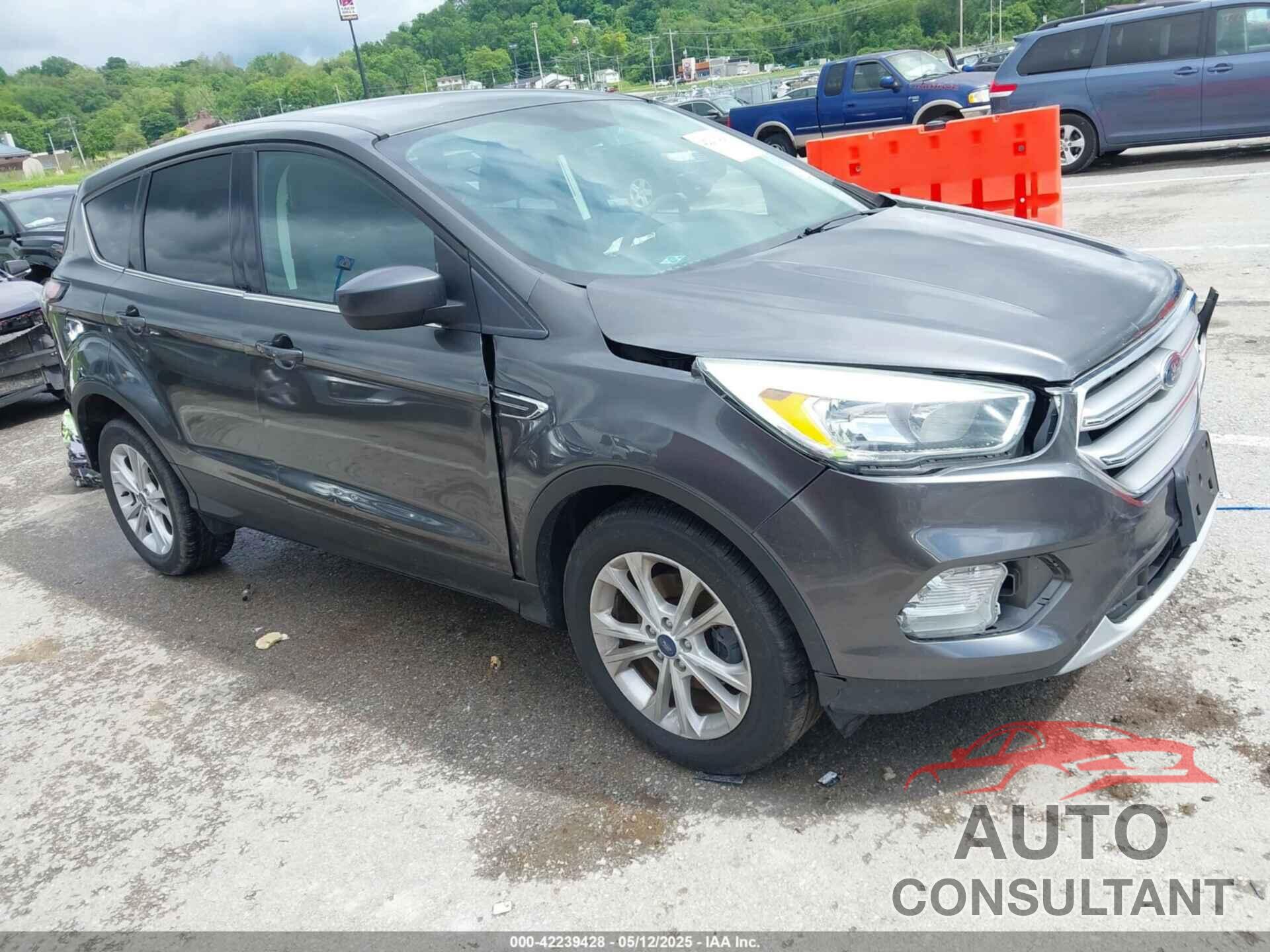 FORD ESCAPE 2017 - 1FMCU0GD9HUD51760