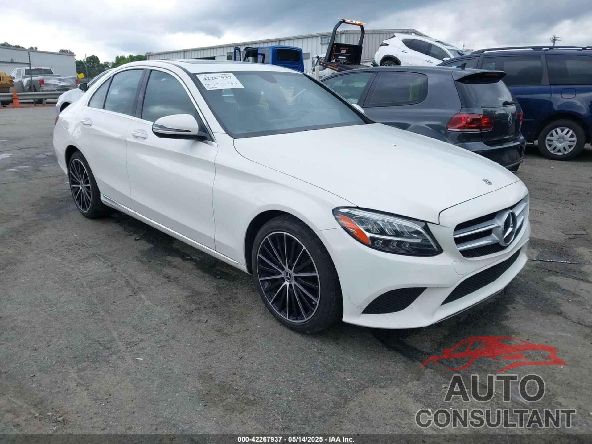 MERCEDES-BENZ C 300 2019 - 55SWF8DB1KU285801