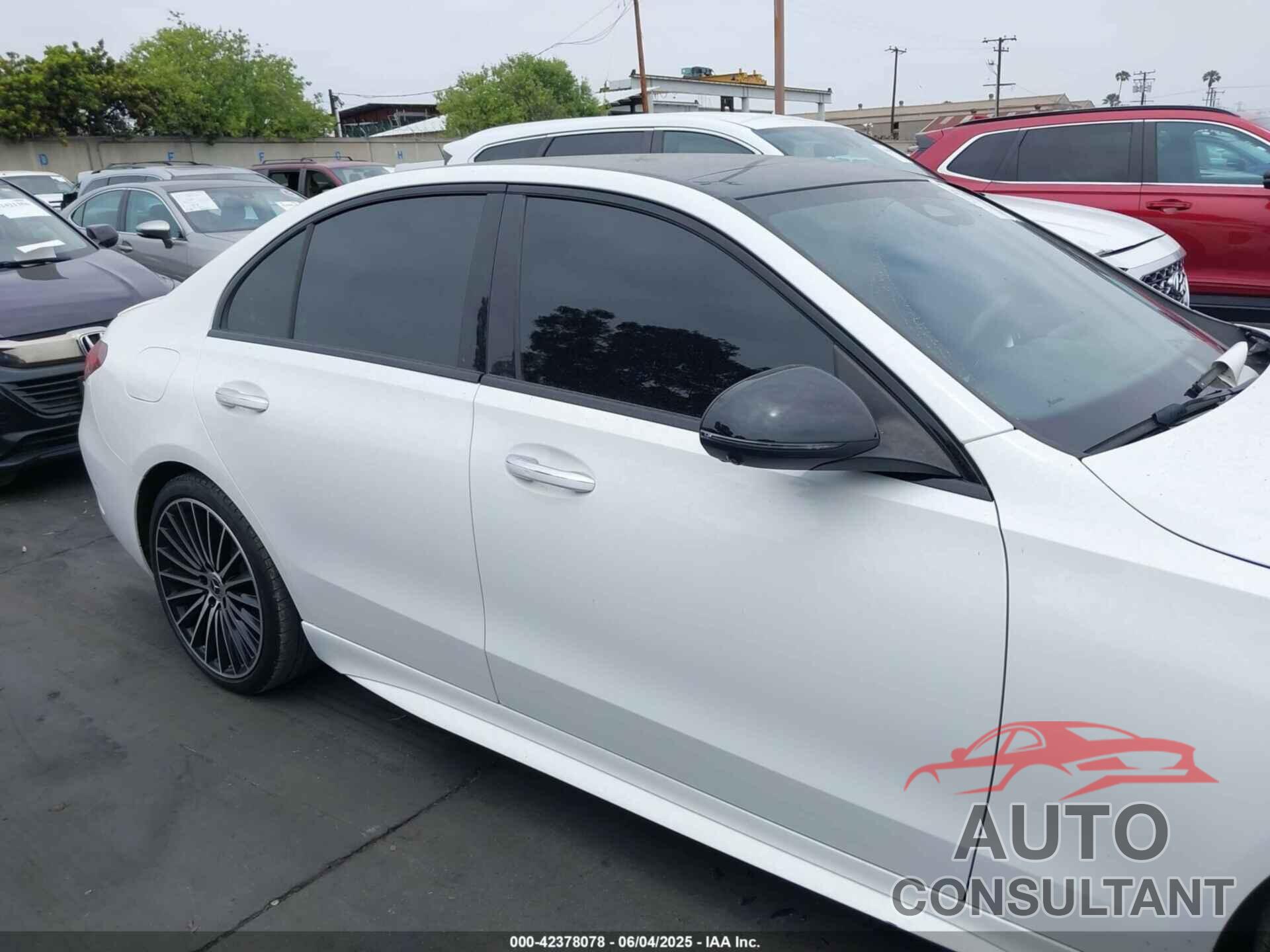 MERCEDES-BENZ C 300 2022 - W1KAF4GB7NR017758