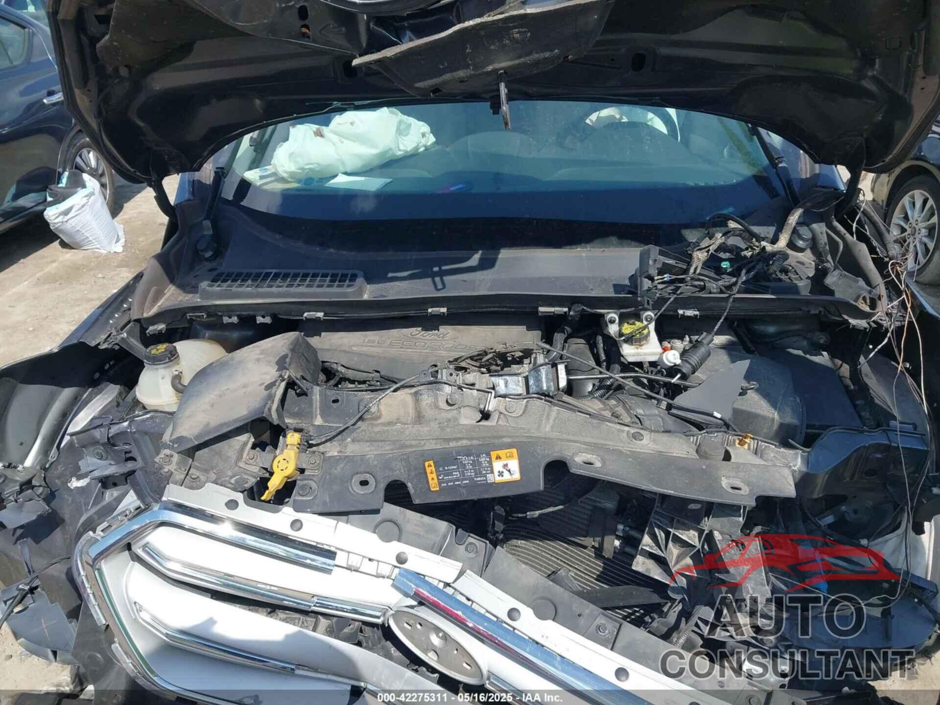 FORD ESCAPE 2018 - 1FMCU0GD1JUD18919