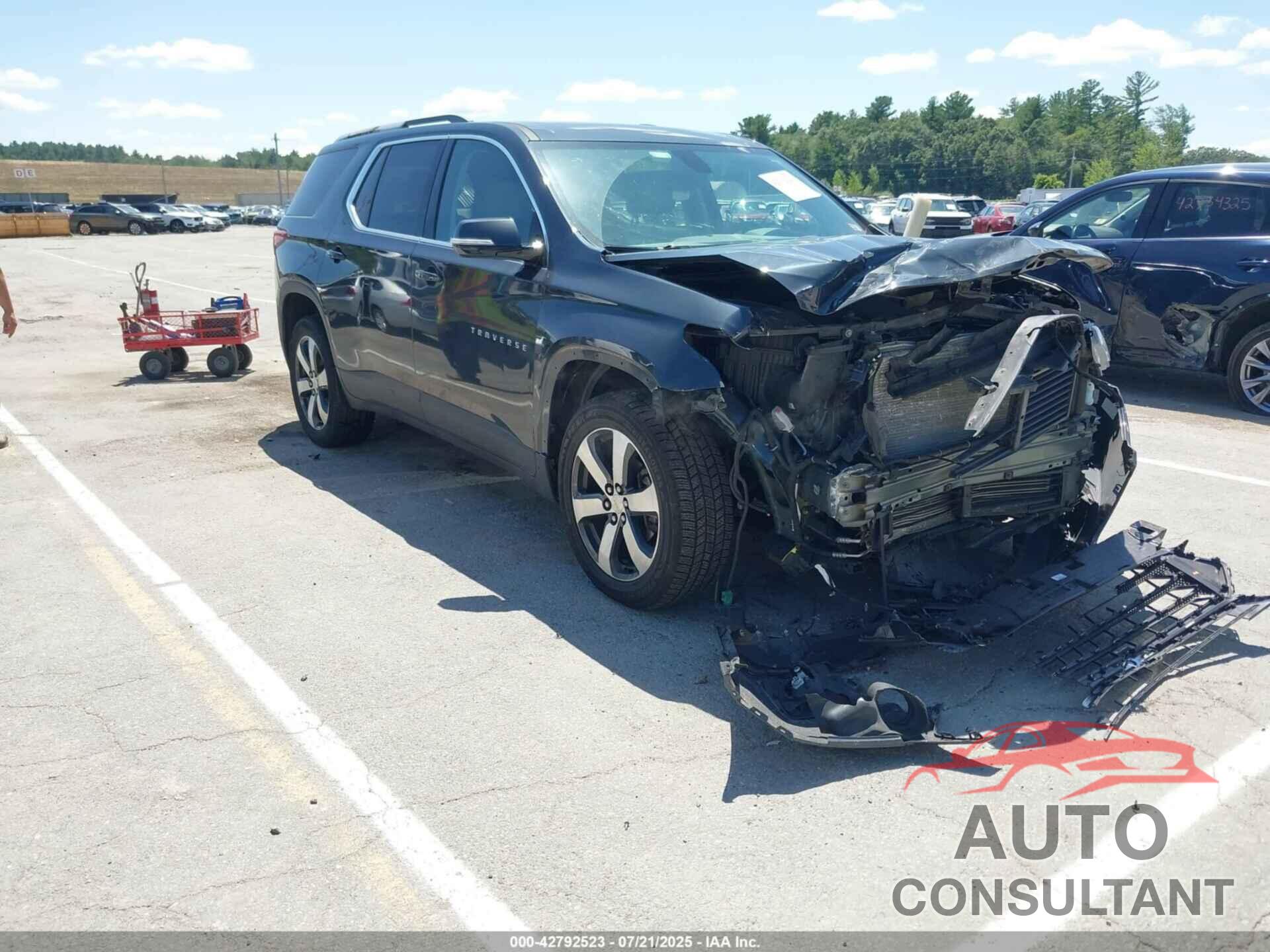 CHEVROLET TRAVERSE 2018 - 1GNEVHKW5JJ103280