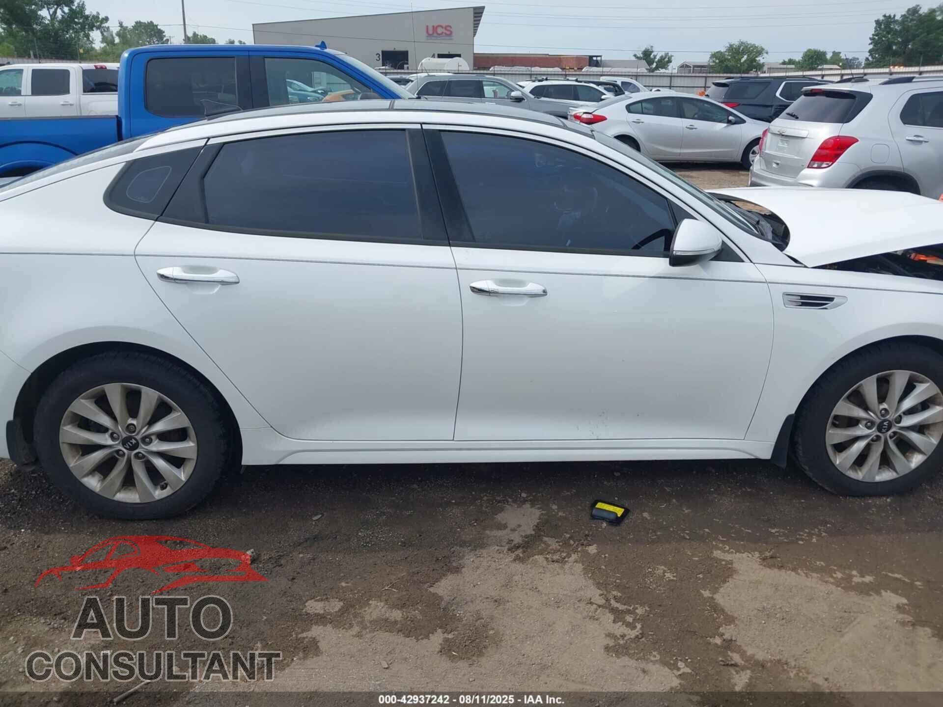 KIA OPTIMA 2016 - 5XXGU4L30GG031192
