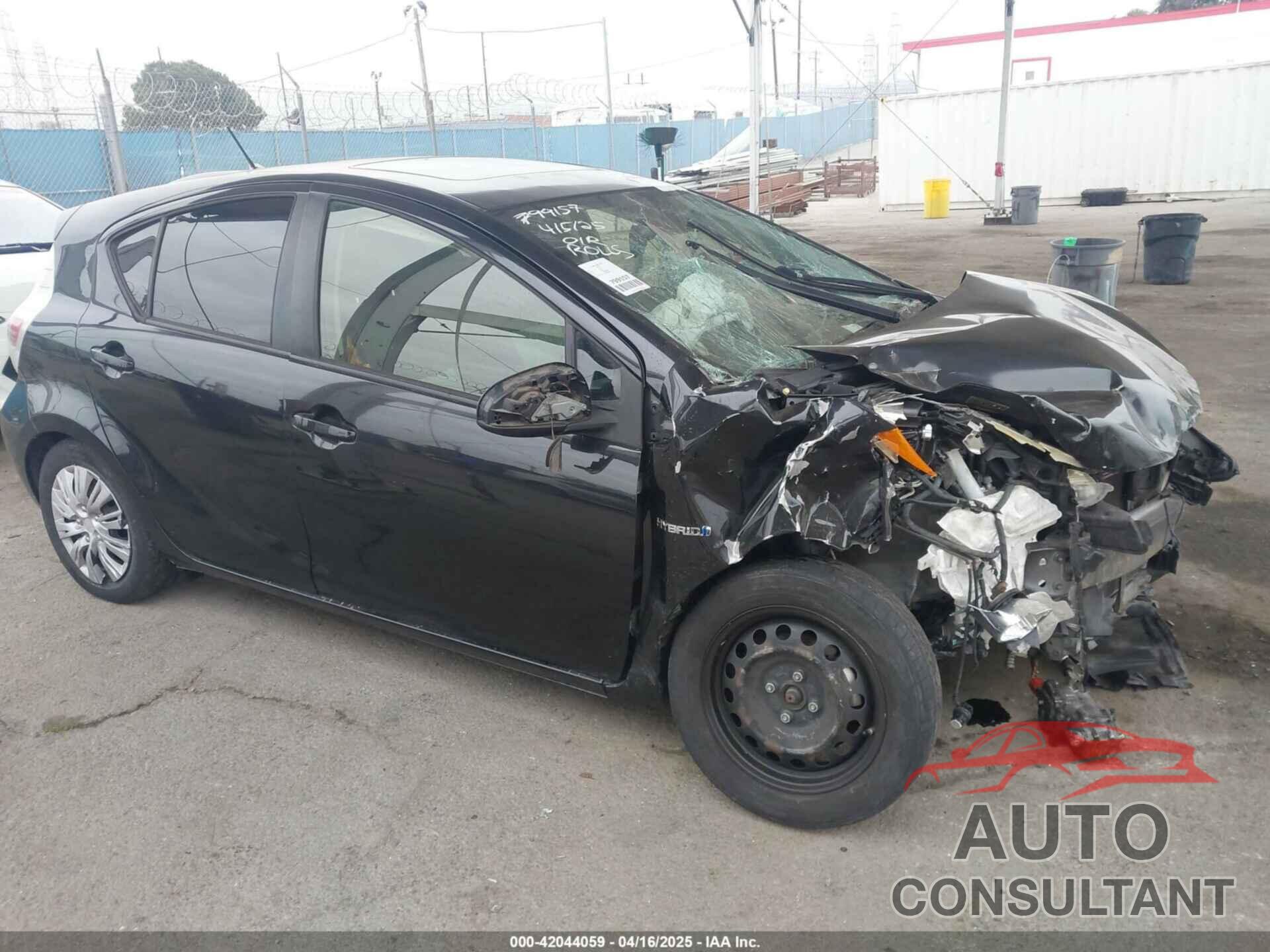 TOYOTA PRIUS C 2012 - JTDKDTB39C1021255