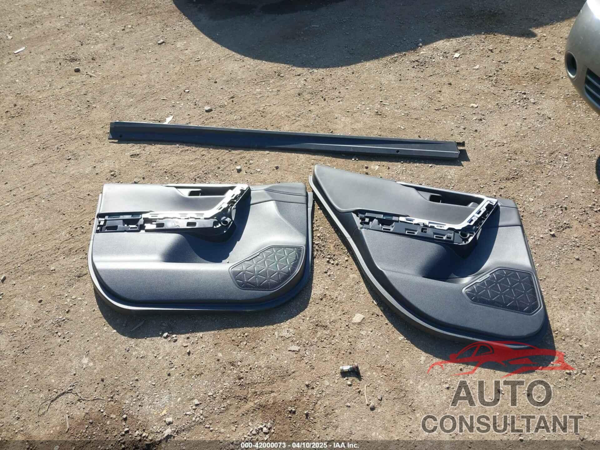 TOYOTA RAV4 HYBRID 2021 - 4T3E6RFV3MU042773