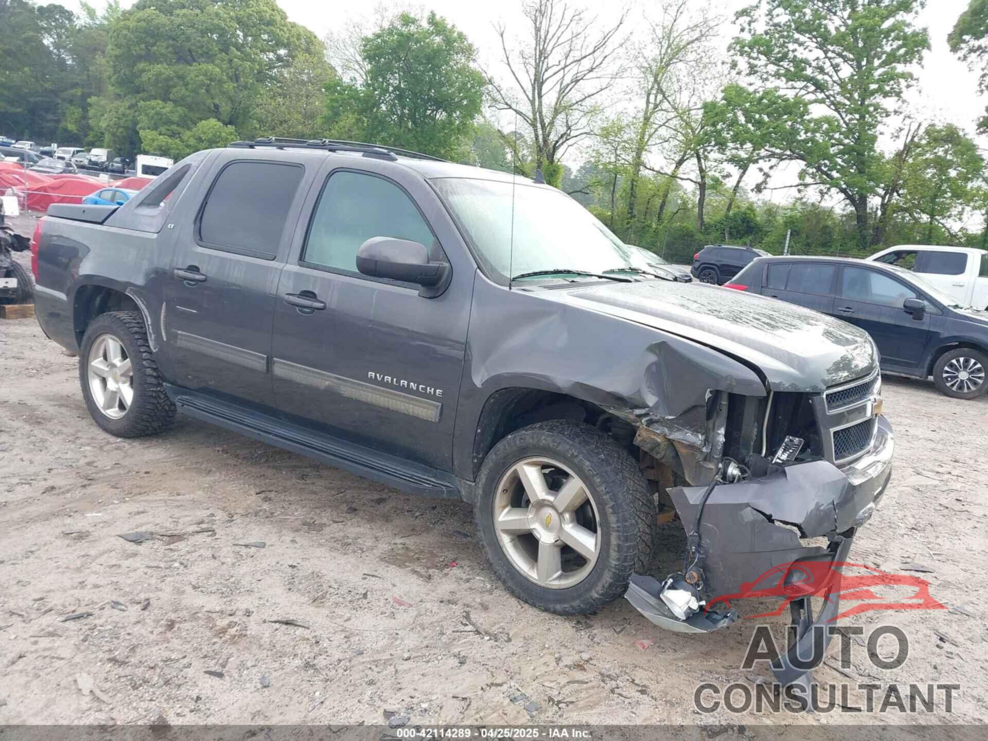 CHEVROLET AVALANCHE 1500 2011 - 3GNTKFE38BG213605