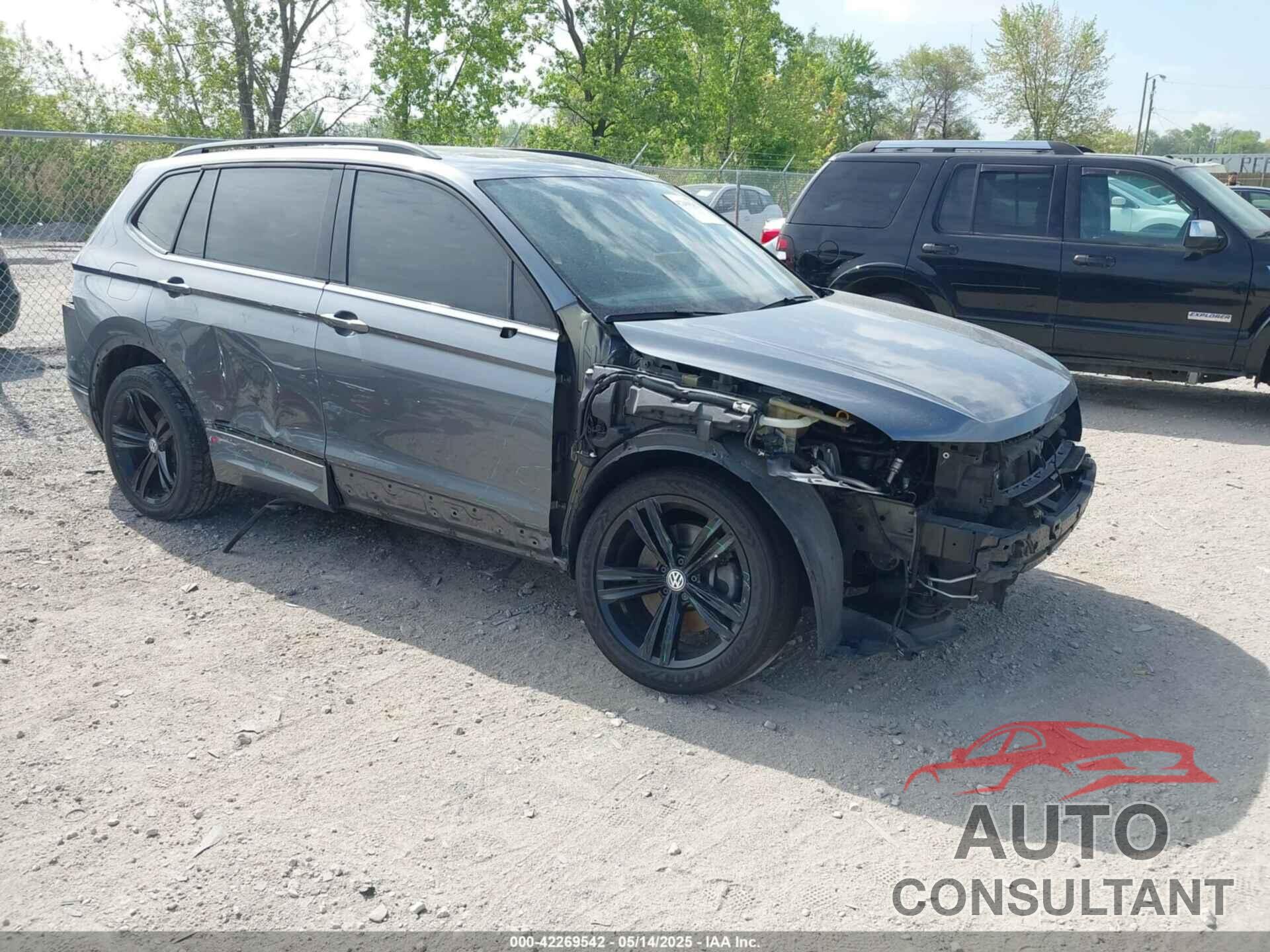 VOLKSWAGEN TIGUAN 2019 - 3VV3B7AX9KM134177