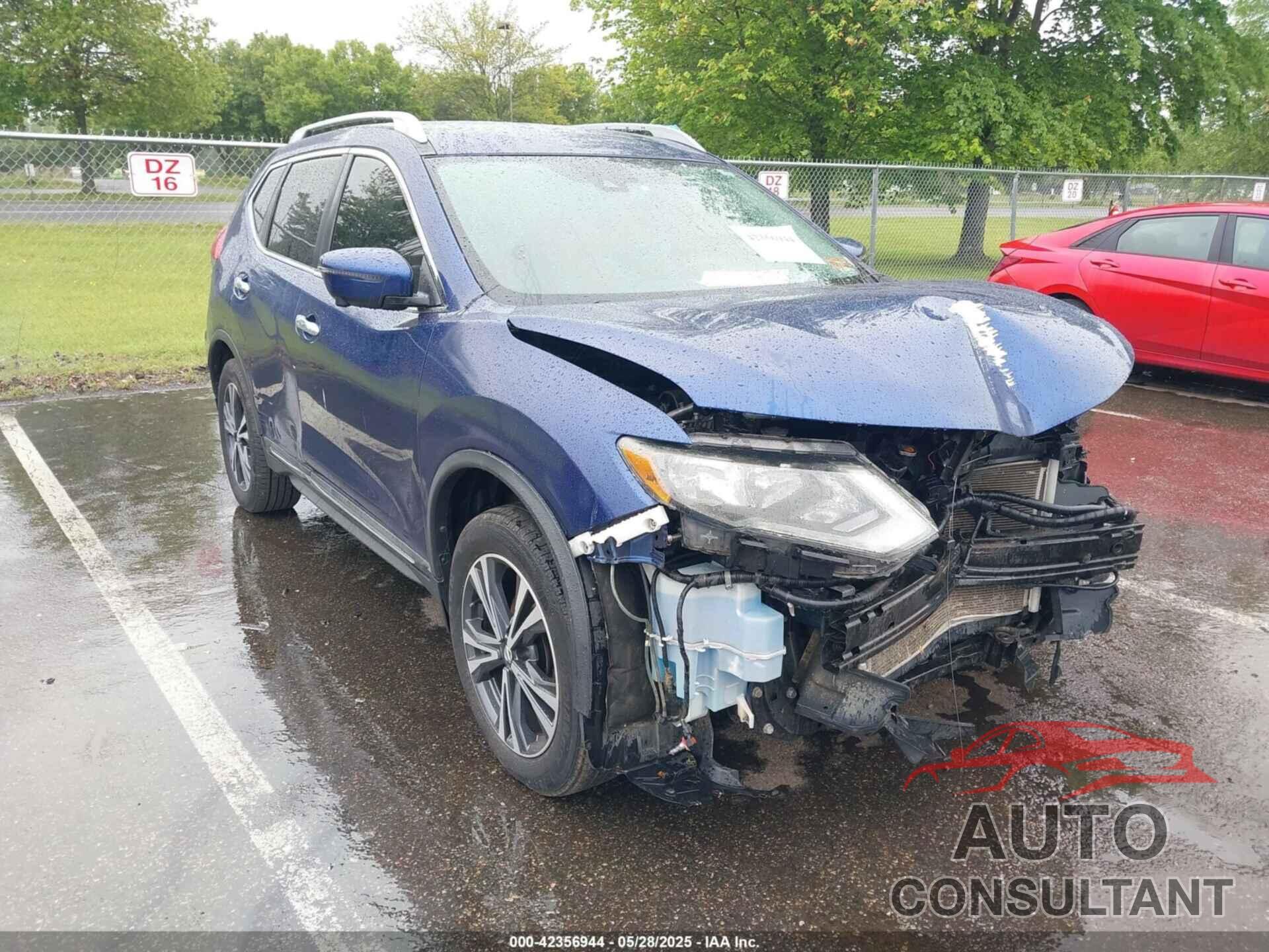 NISSAN ROGUE 2017 - 5N1AT2MV8HC771048