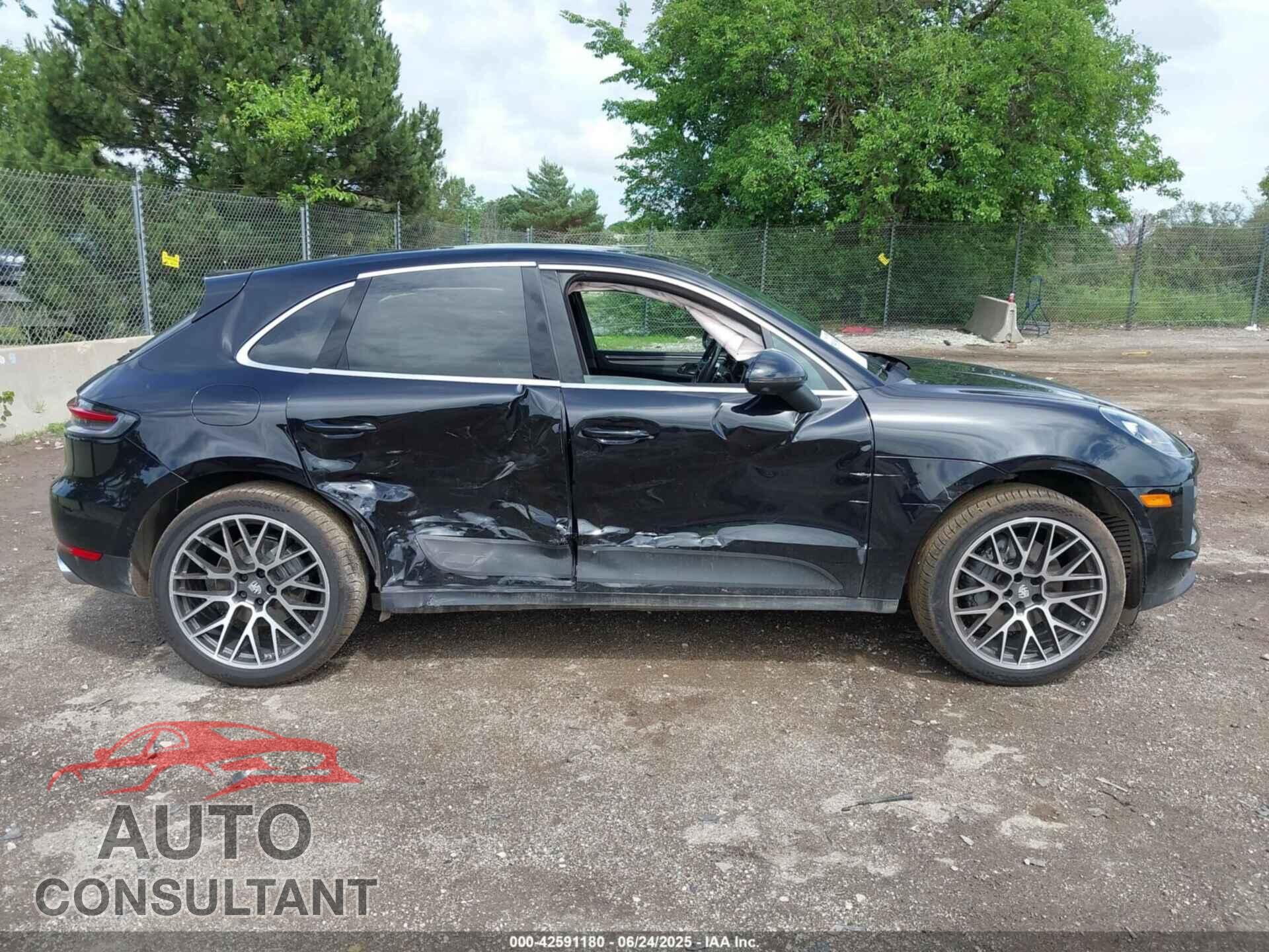 PORSCHE MACAN 2021 - WP1AB2A58MLB35721