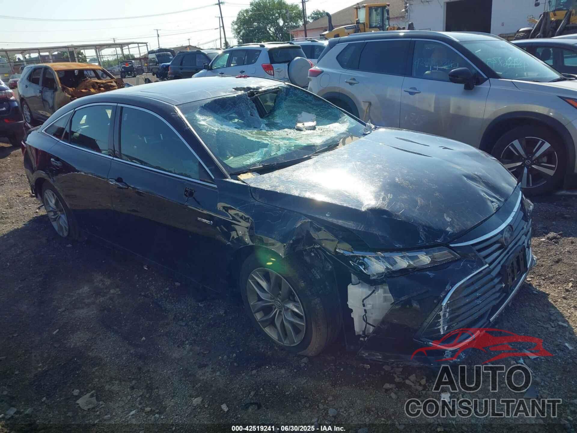 TOYOTA AVALON HYBRID 2020 - 4T1A21FB8LU015139
