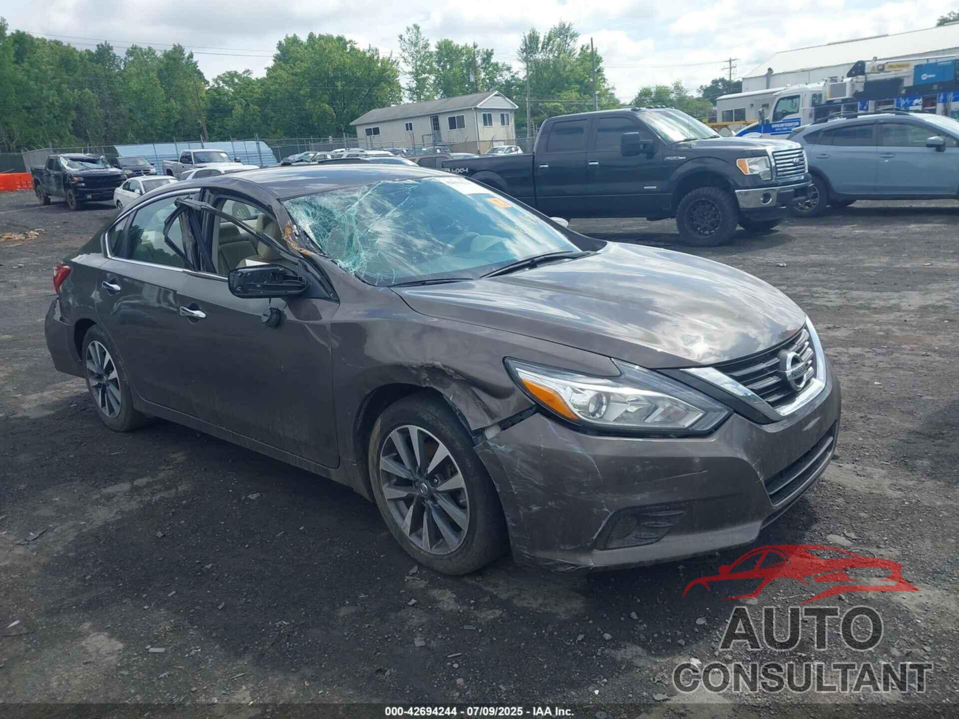 NISSAN ALTIMA 2017 - 1N4AL3AP5HC162425