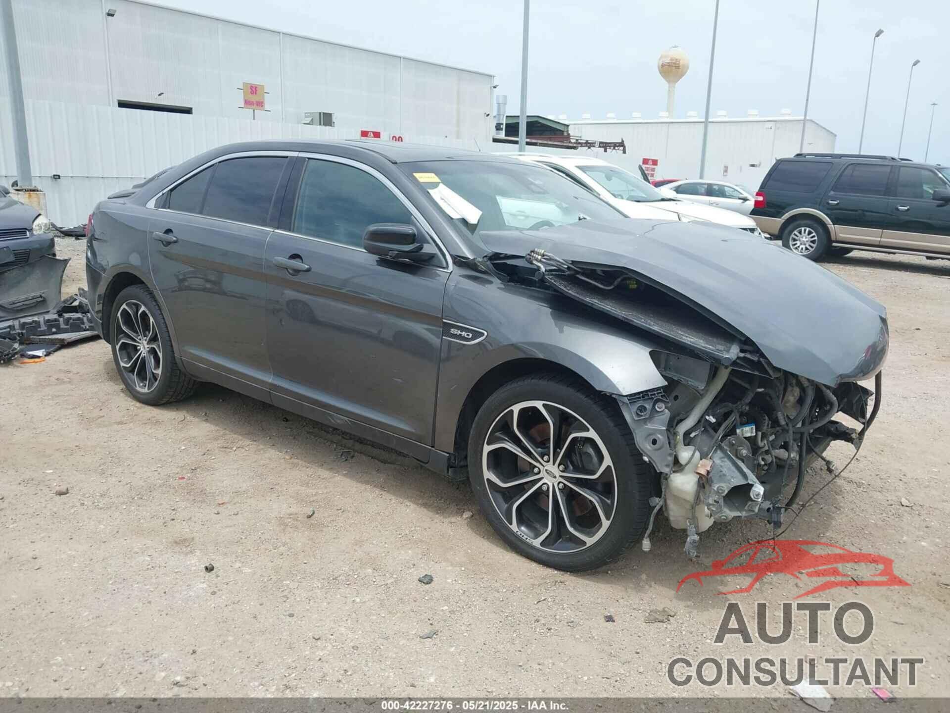 FORD TAURUS 2015 - 1FAHP2KT9FG114036