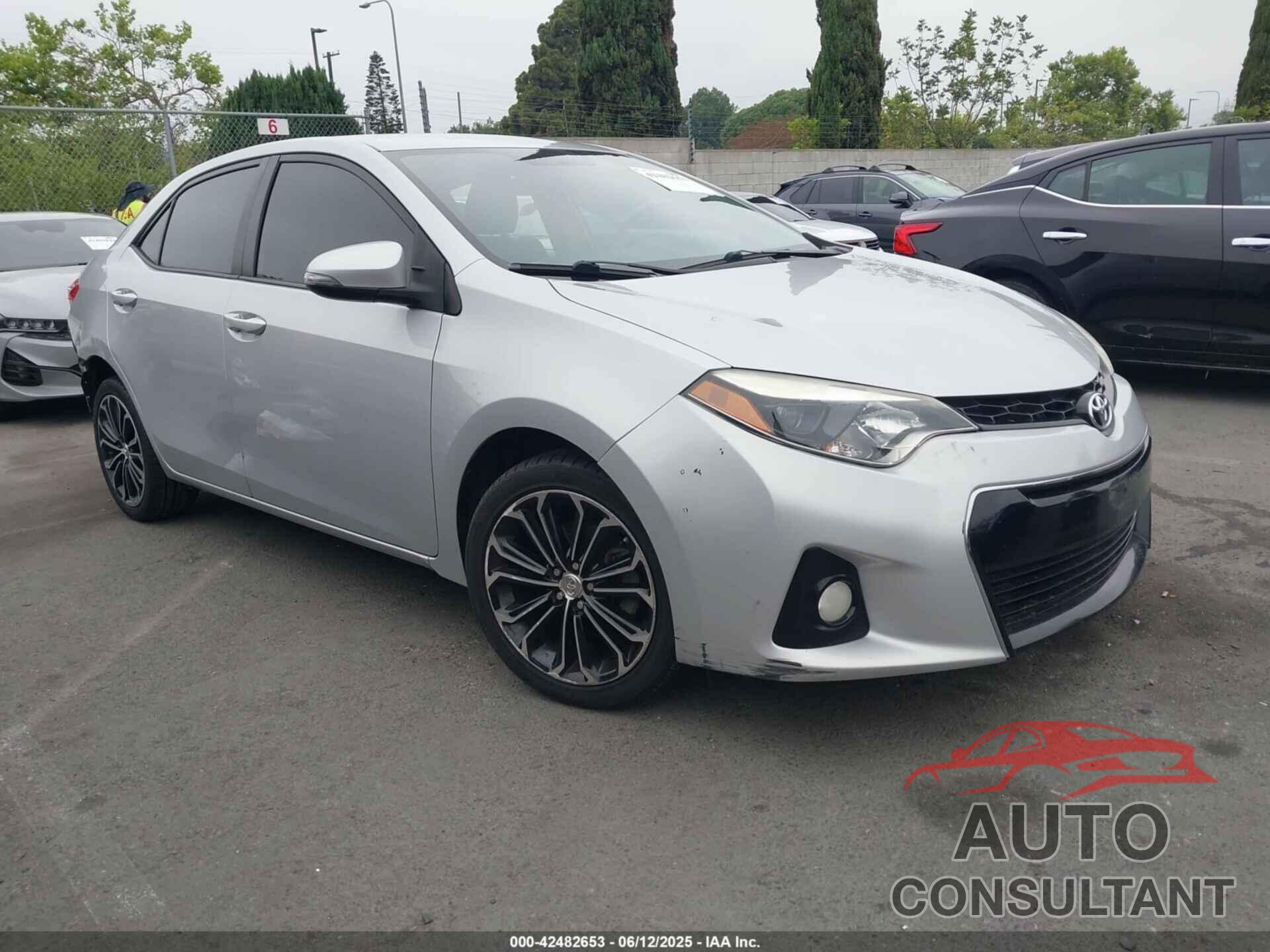 TOYOTA COROLLA 2015 - 2T1BURHE0FC401922