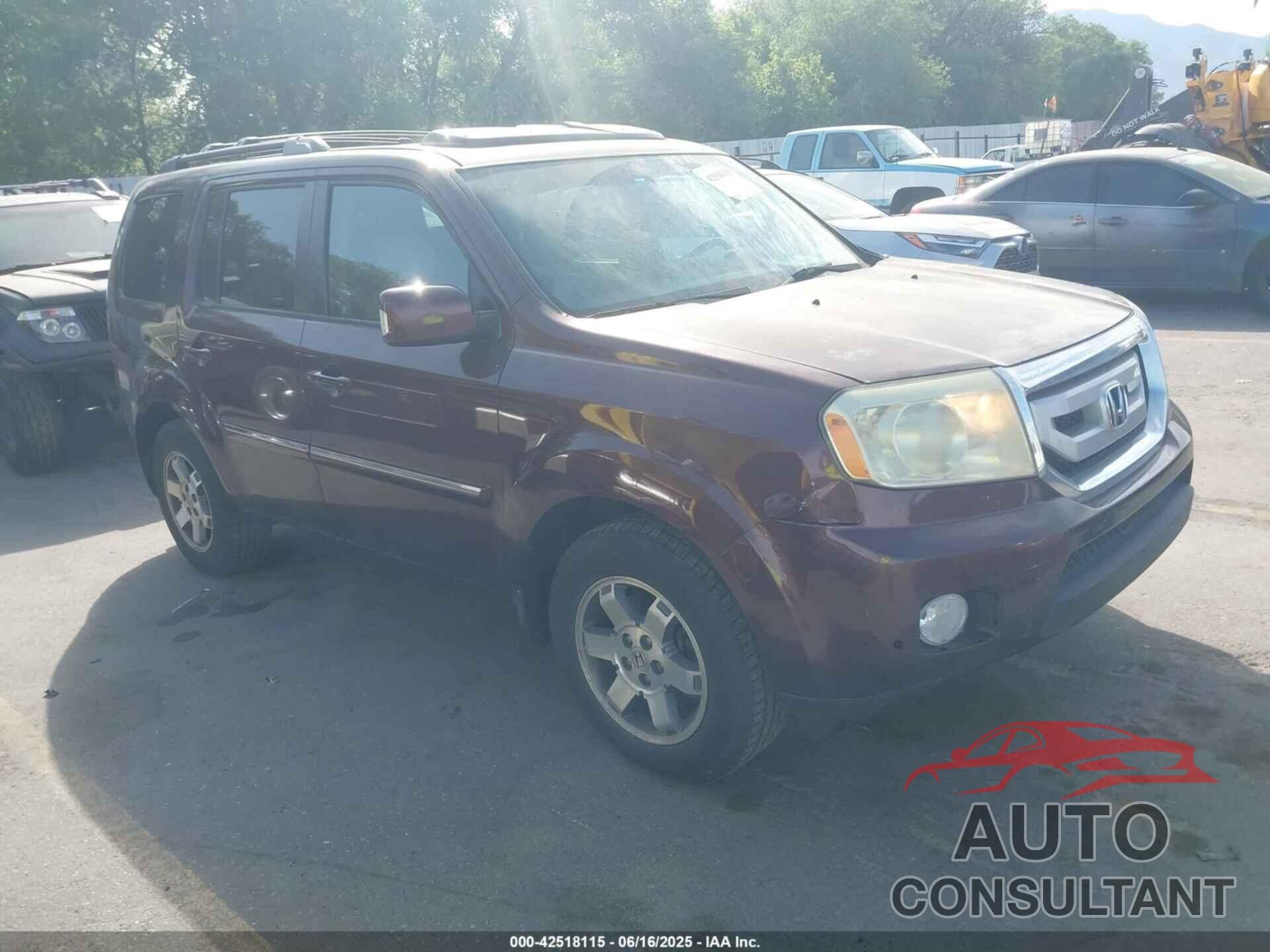 HONDA PILOT 2011 - 5FNYF4H93BB012496
