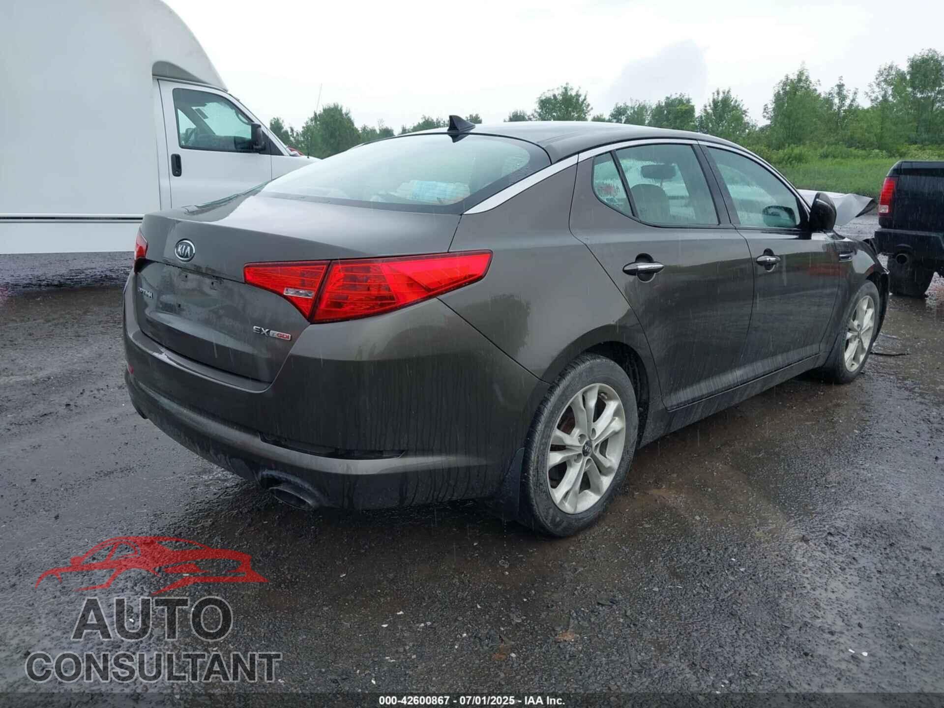 KIA OPTIMA 2011 - KNAGN4A64B5159648
