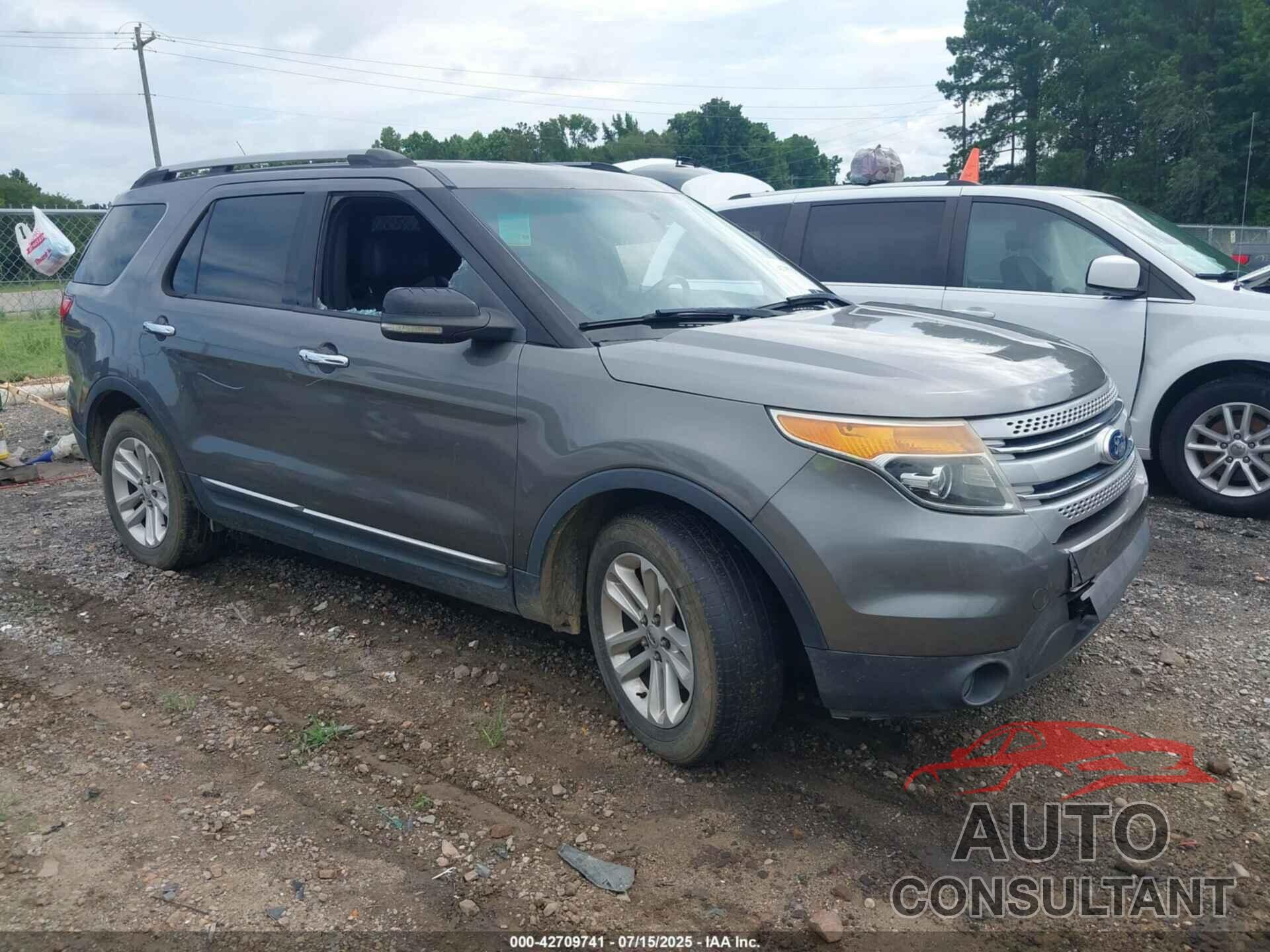 FORD EXPLORER 2011 - 1FMHK7D8XBGA33986