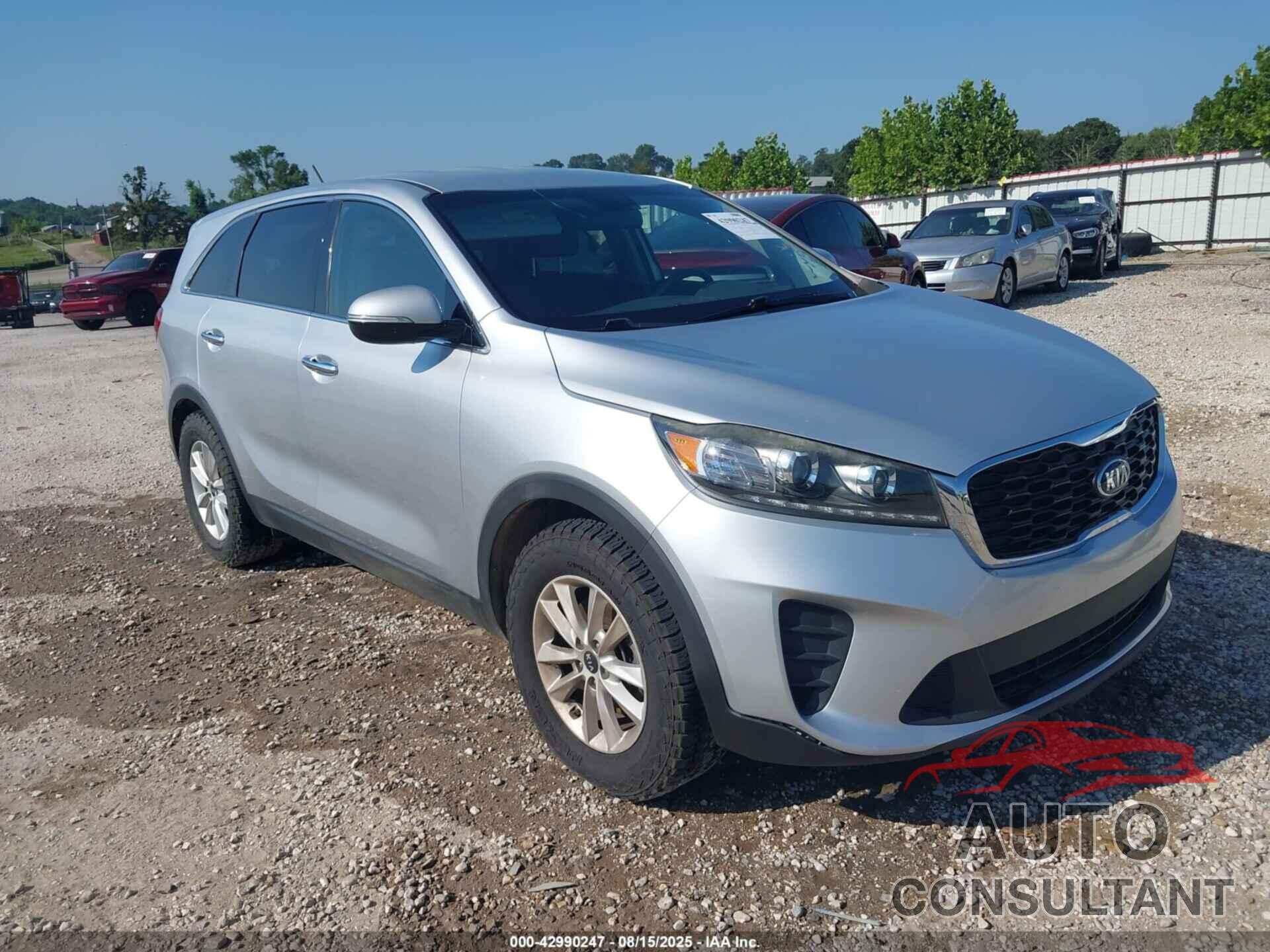 KIA SORENTO 2019 - 5XYPG4A57KG558274
