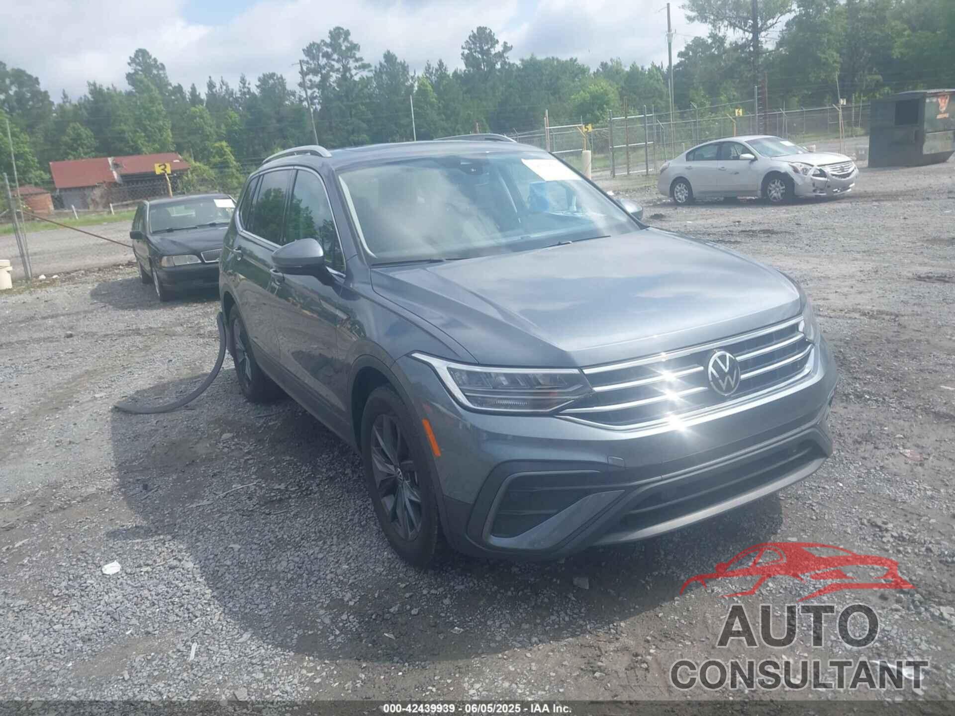 VOLKSWAGEN TIGUAN 2022 - 3VV3B7AX1NM040962