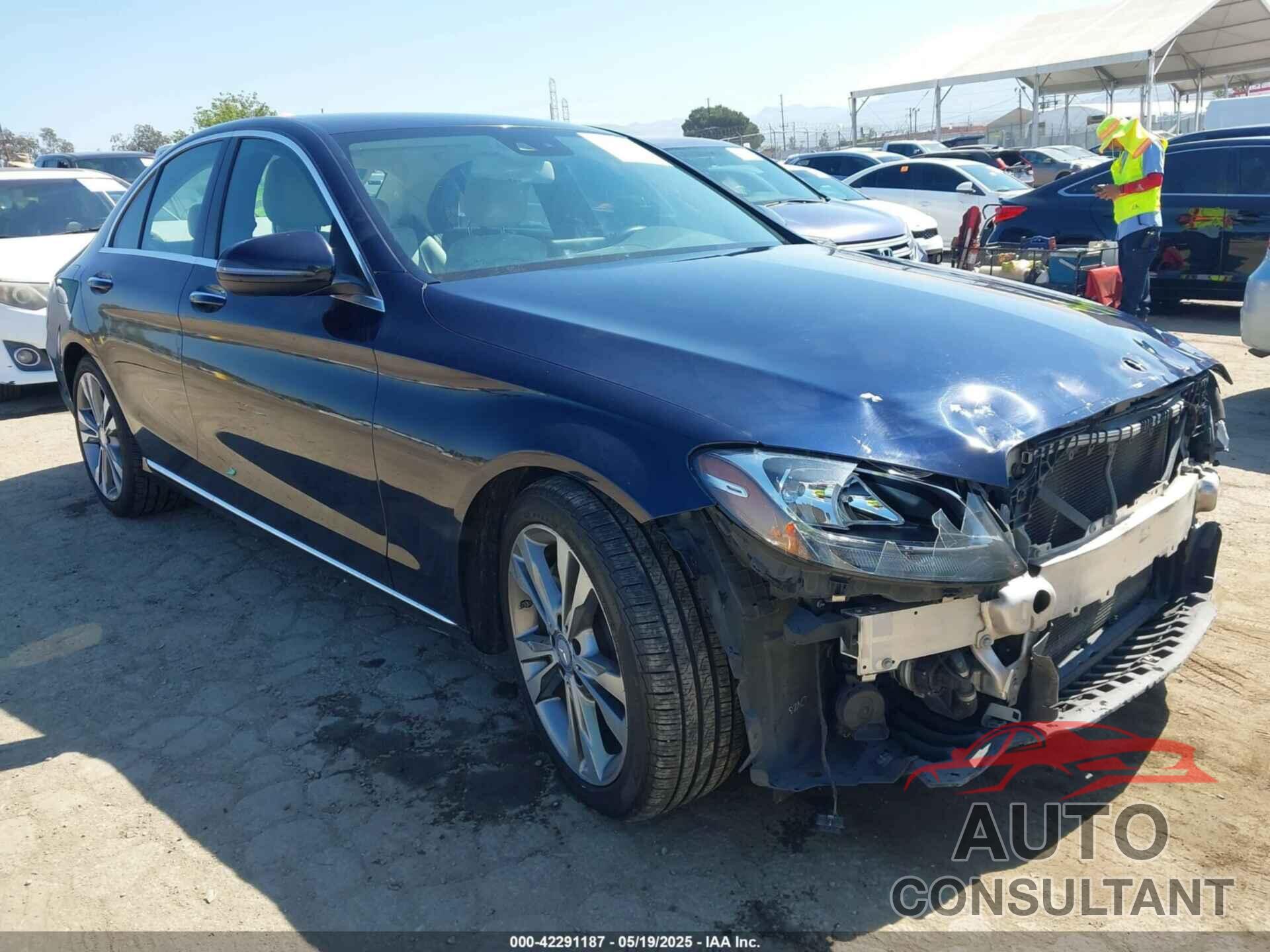 MERCEDES-BENZ C 300 2017 - 55SWF4JB1HU187647