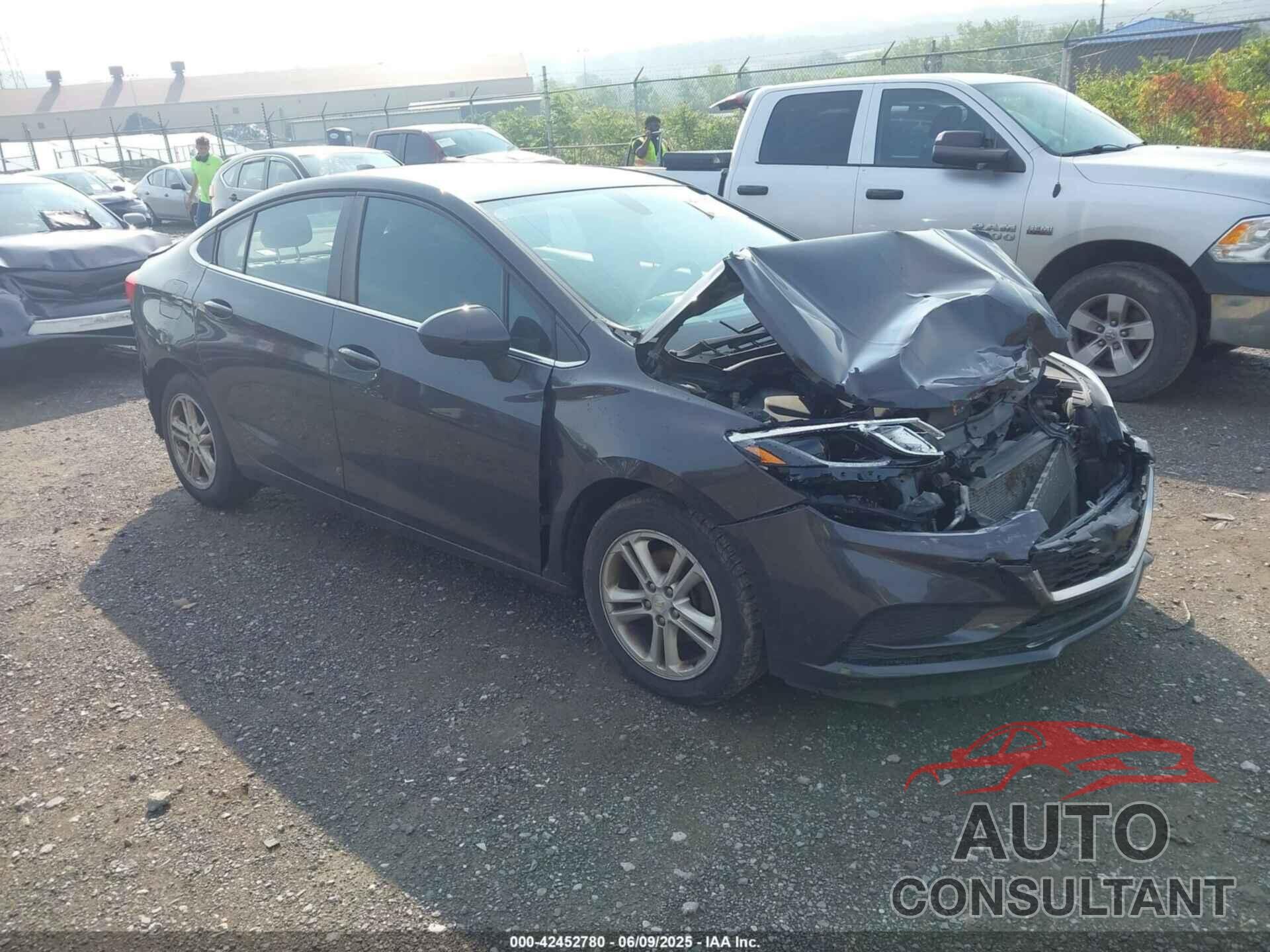CHEVROLET CRUZE 2017 - 1G1BE5SM7H7262536