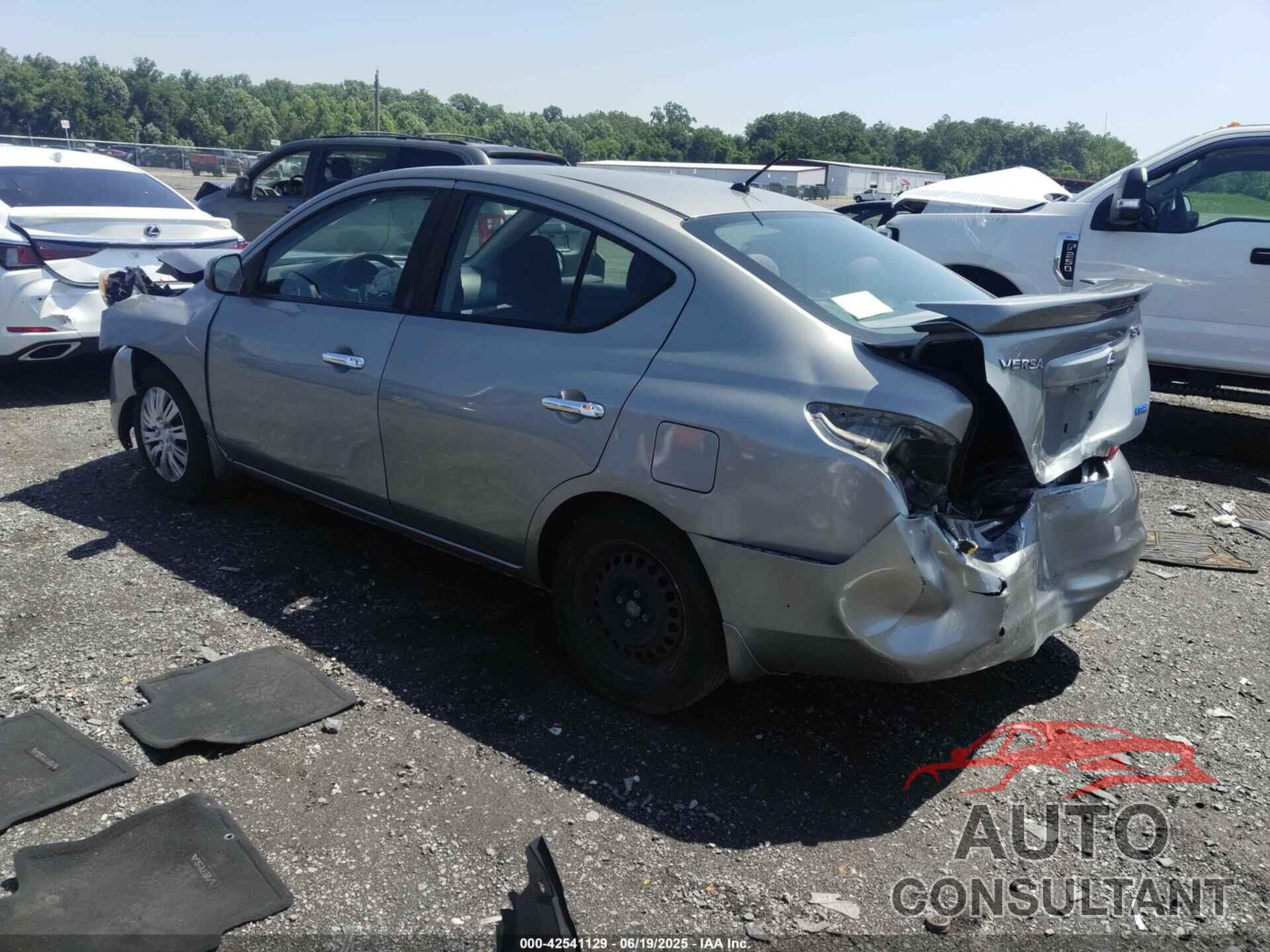 NISSAN VERSA 2014 - 3N1CN7AP4EL819626