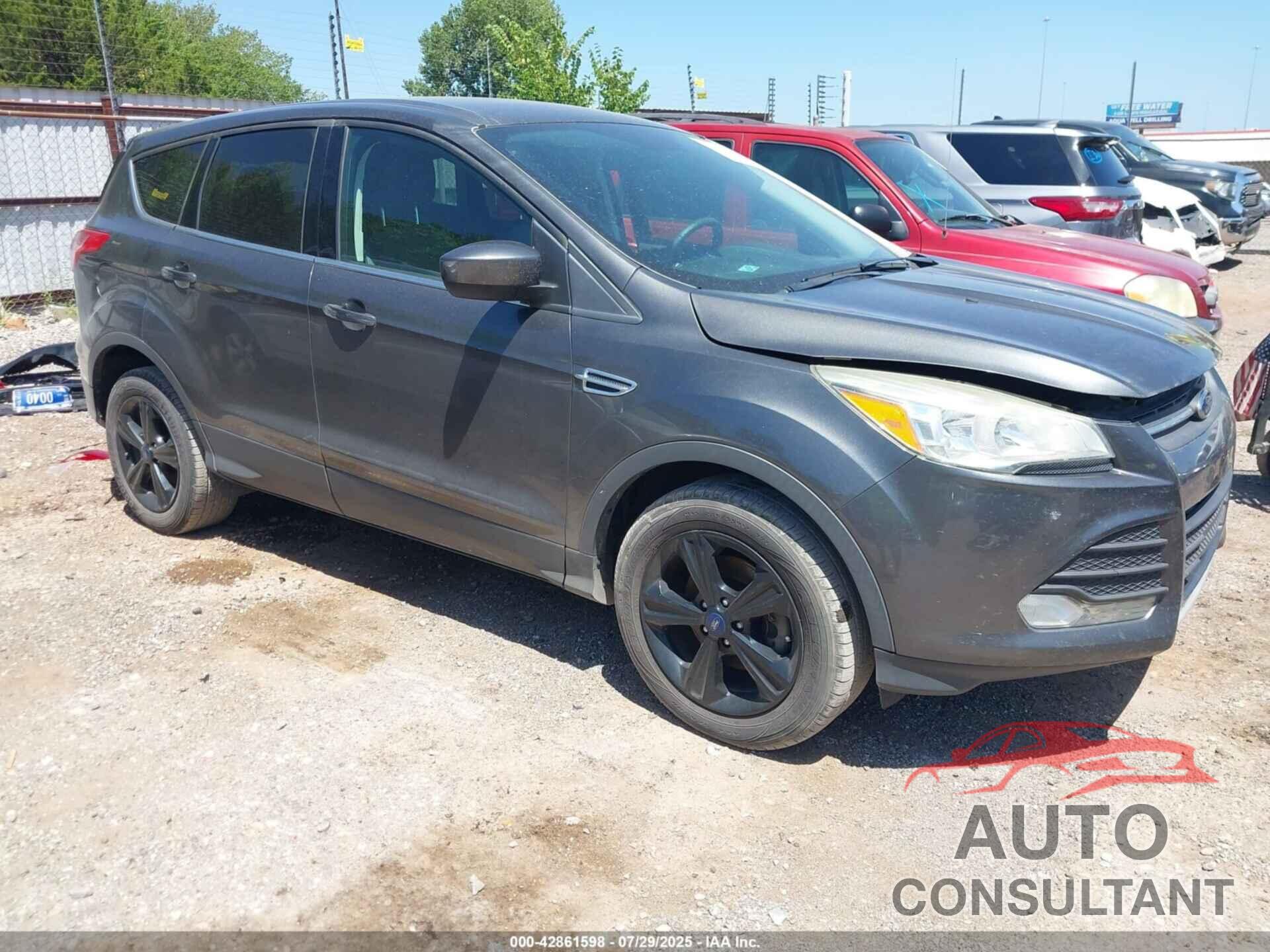 FORD ESCAPE 2016 - 1FMCU0GX8GUA28972