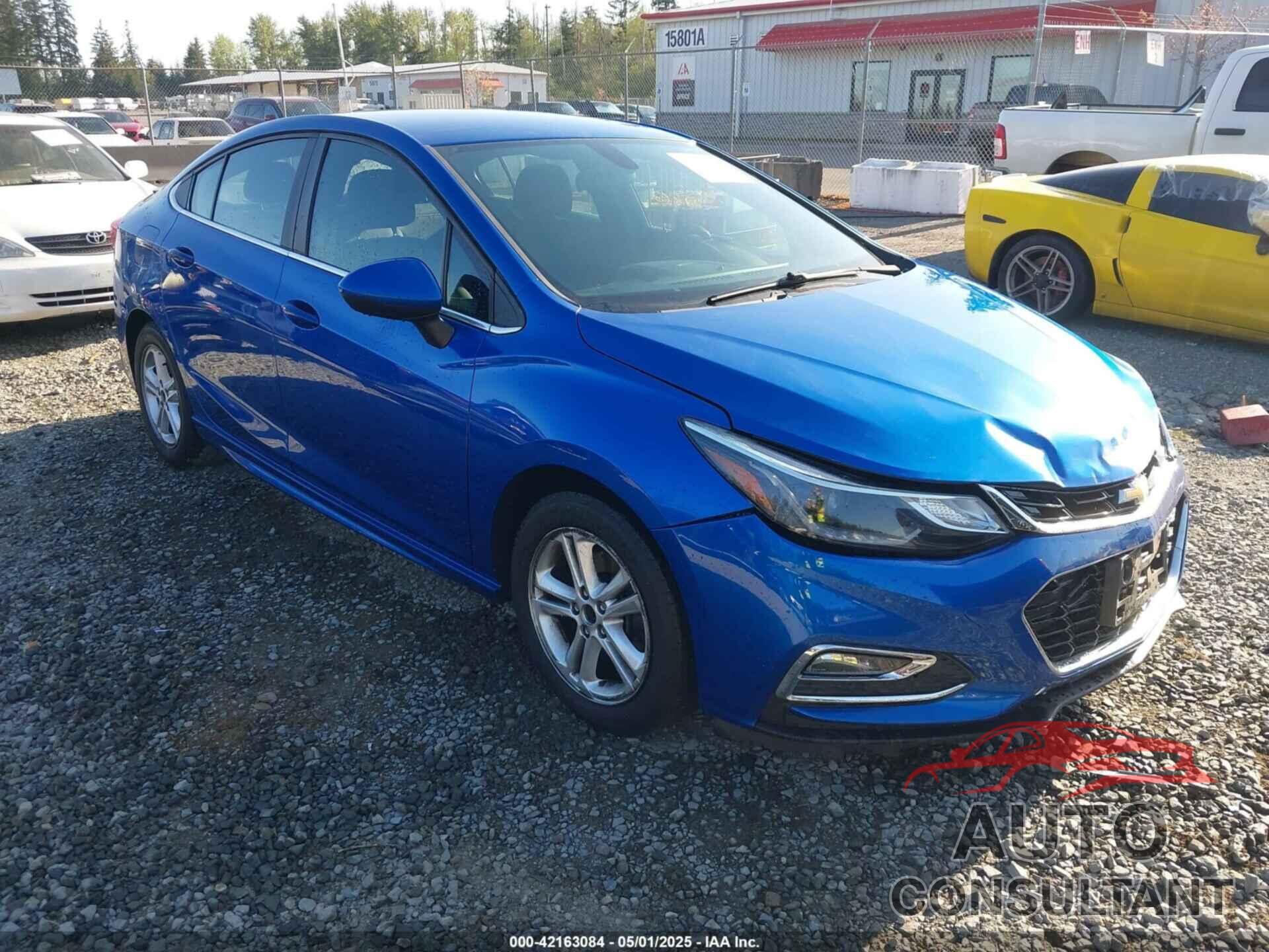 CHEVROLET CRUZE 2017 - 1G1BE5SM9H7189735
