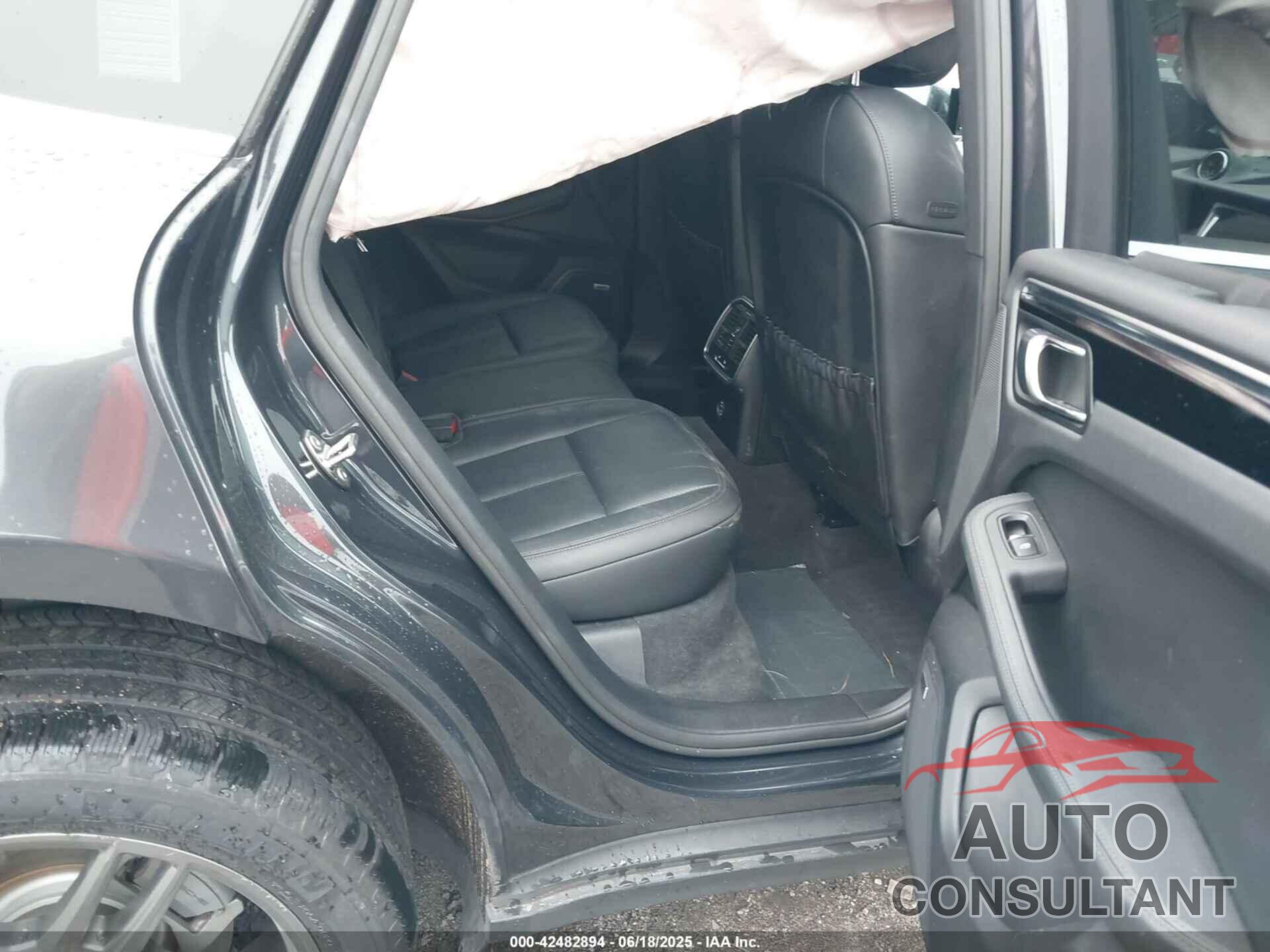PORSCHE MACAN 2020 - WP1AB2A5XLLB33063